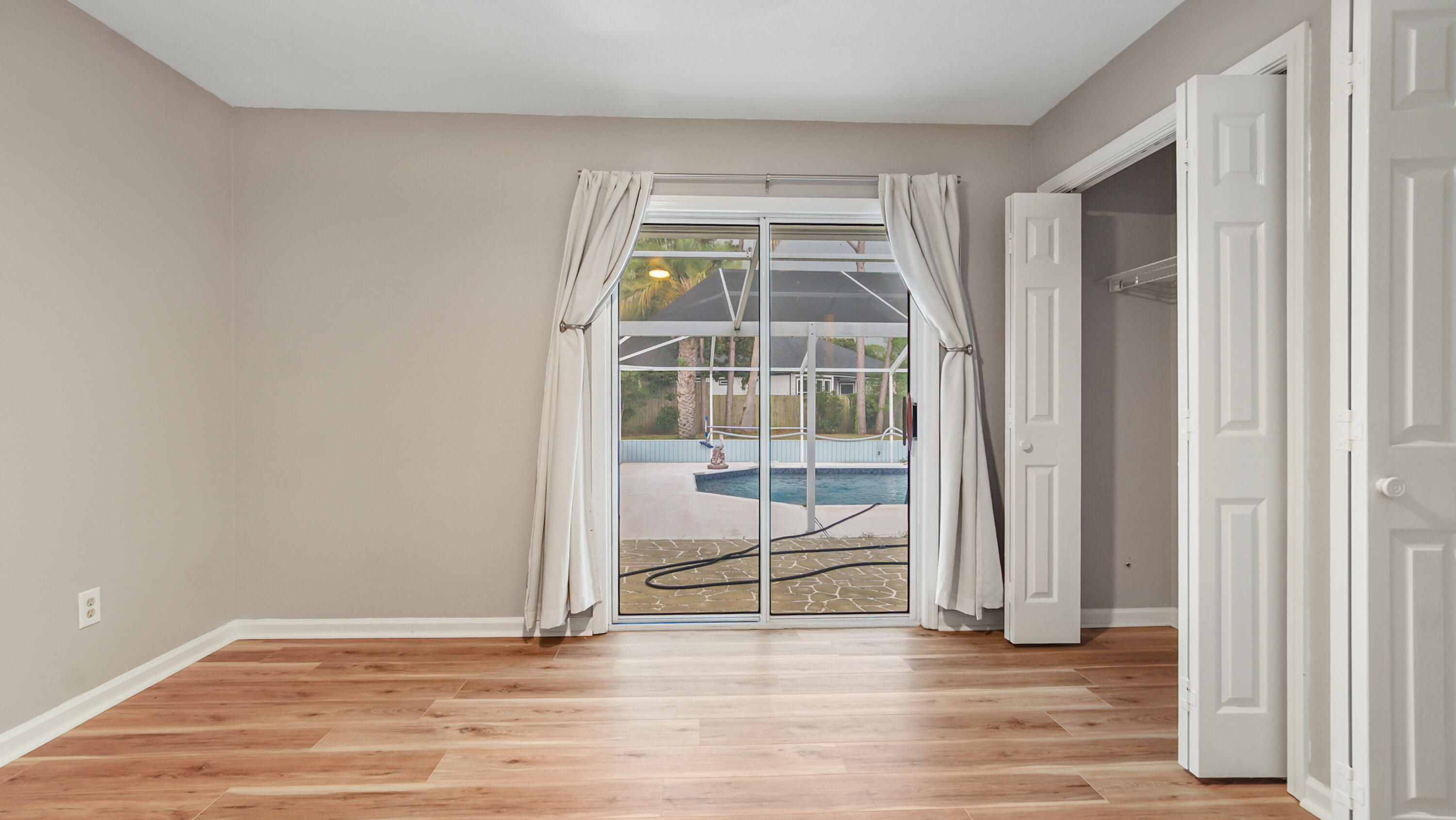 GRAND LAGOON SHORES - Residential