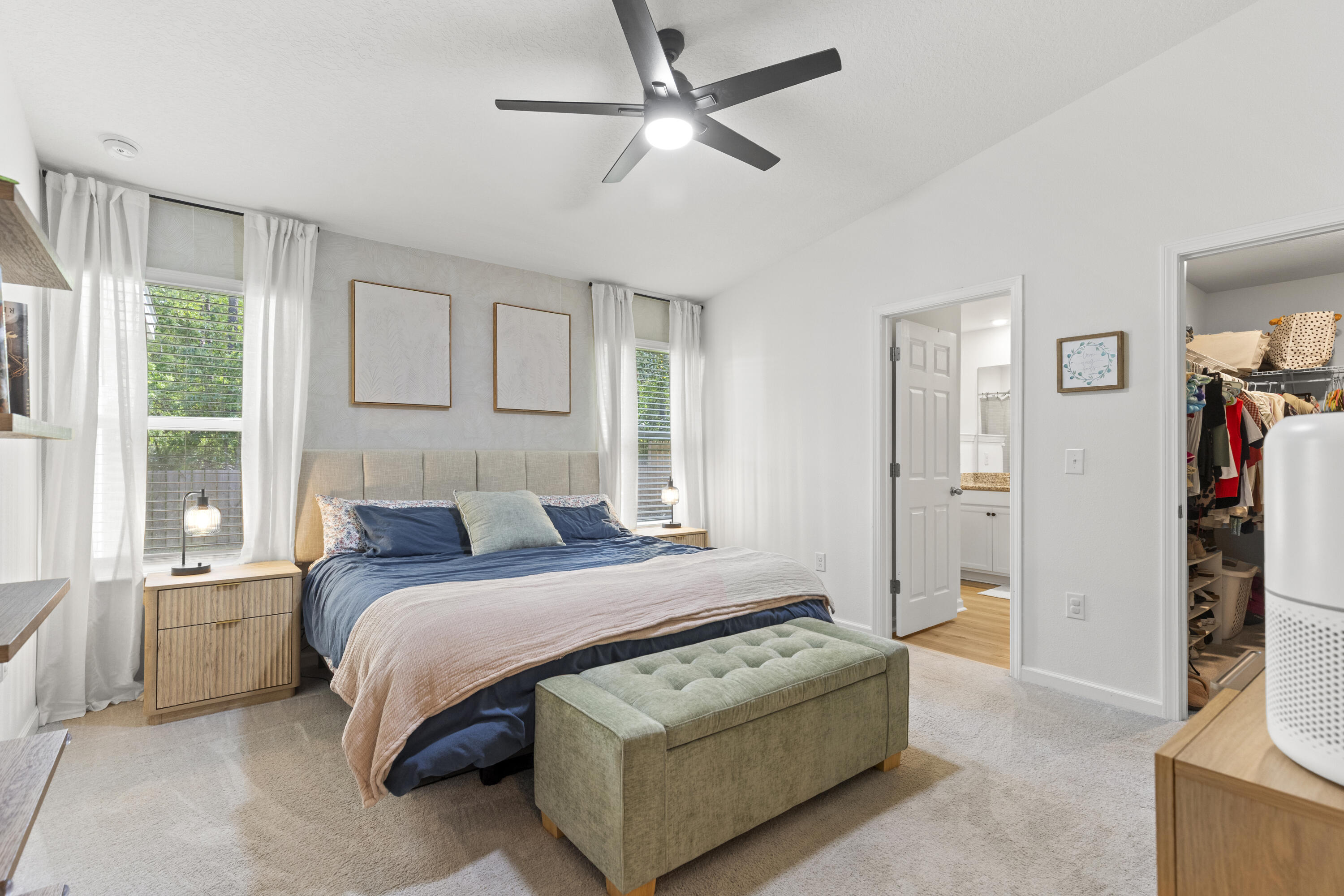 RIVERWALK - Residential