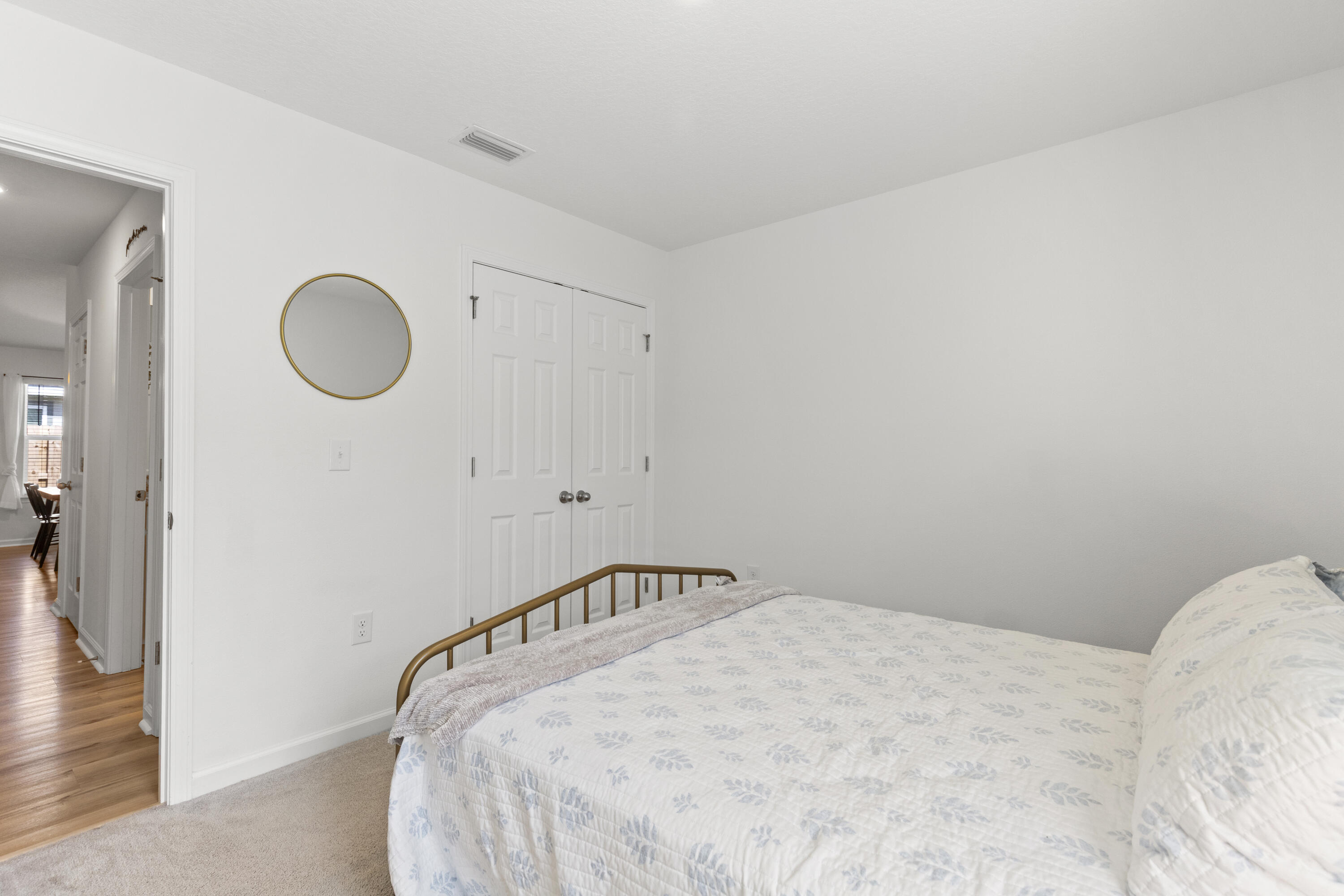 RIVERWALK - Residential