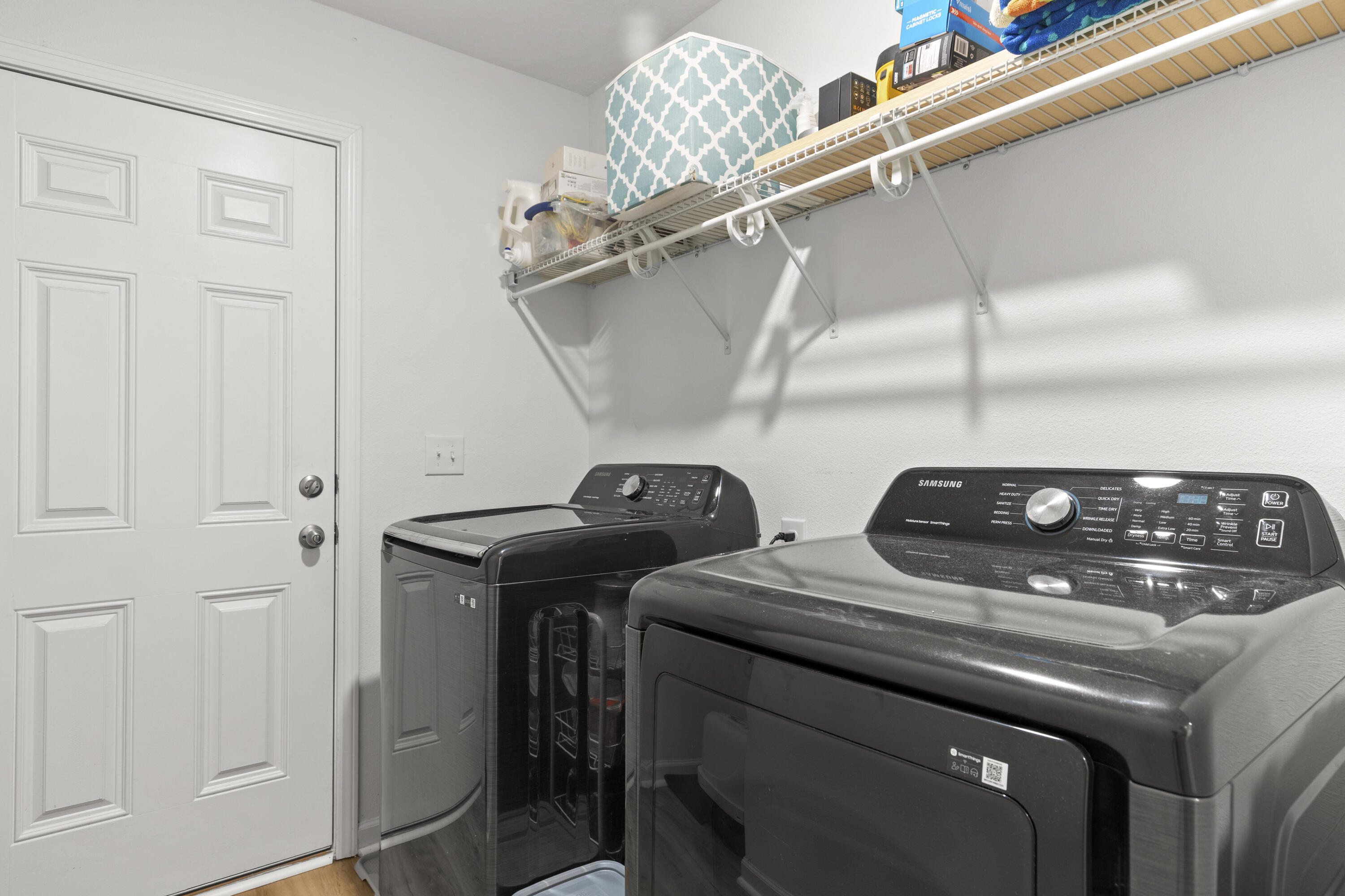 RIVERWALK - Residential