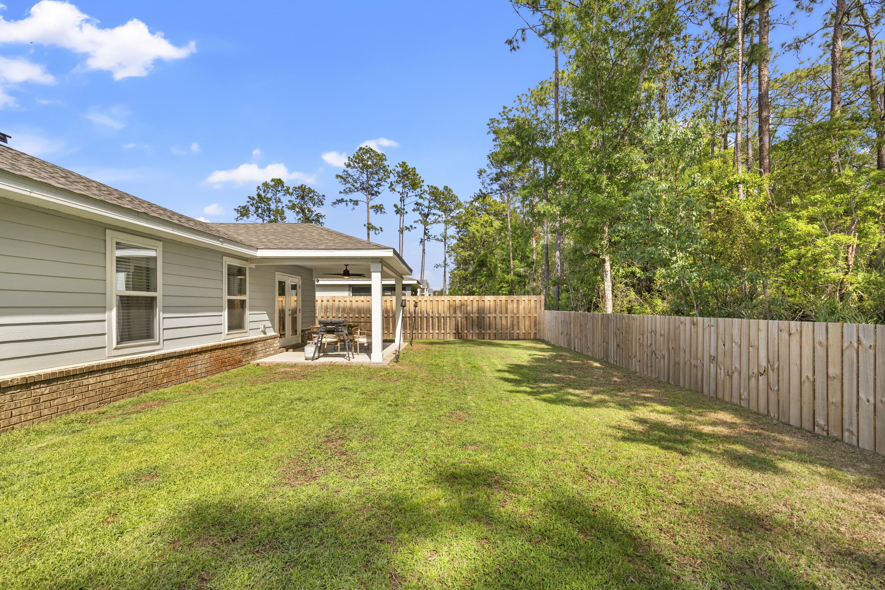 RIVERWALK - Residential