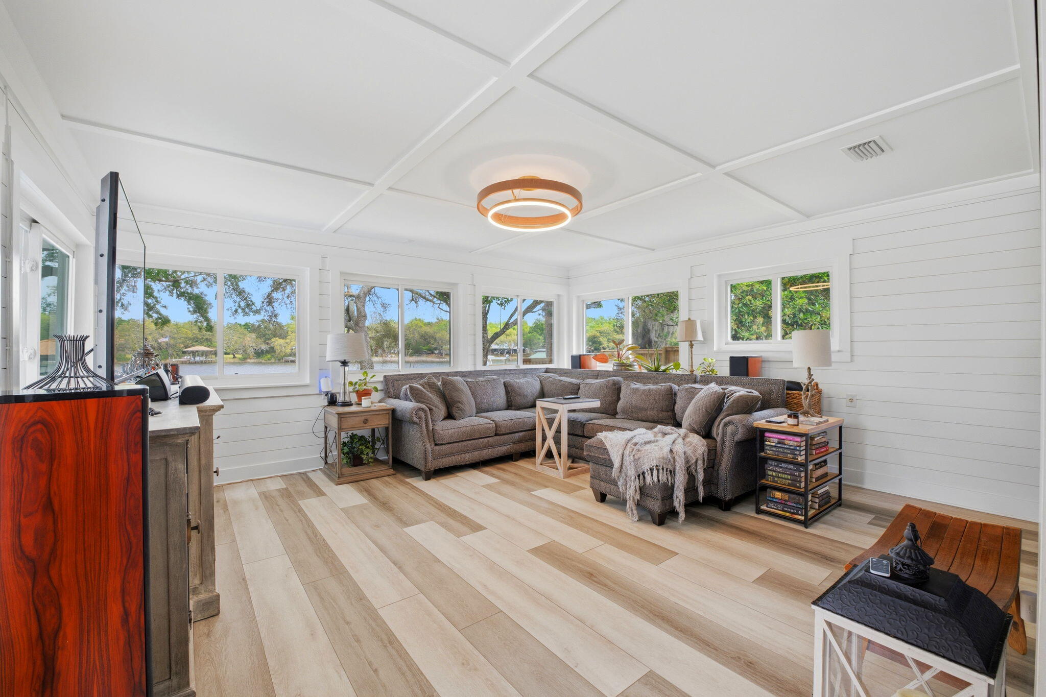 MOSSY COVE - Residential