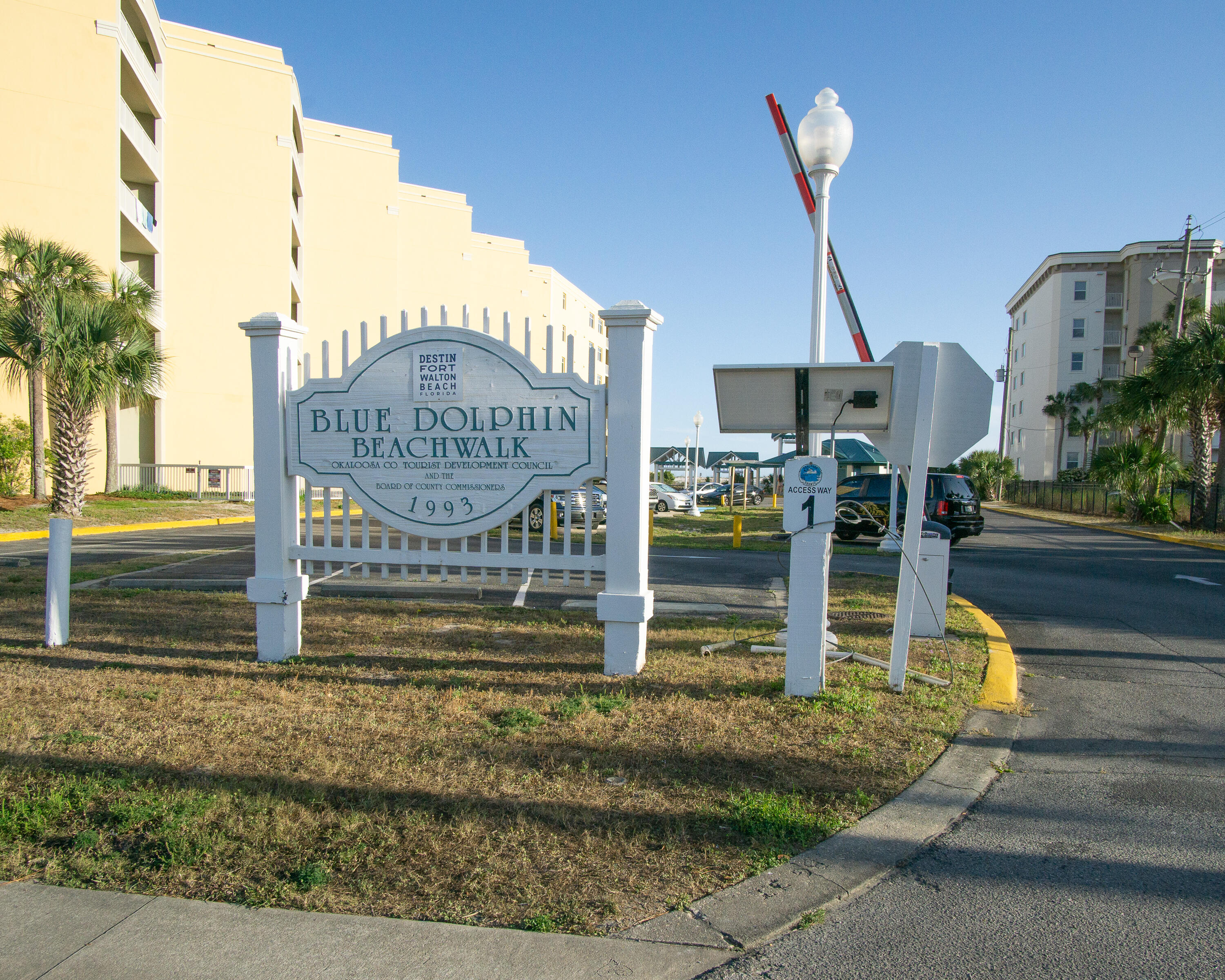 BREAKERS WEST - Residential