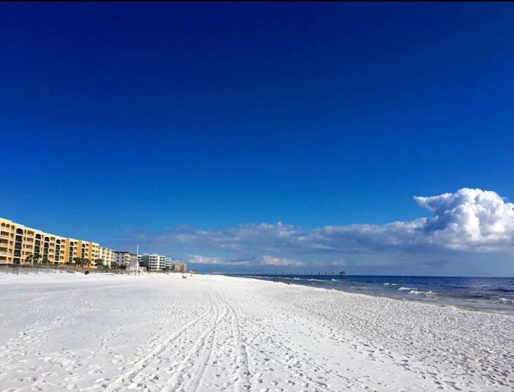 BREAKERS WEST - Residential