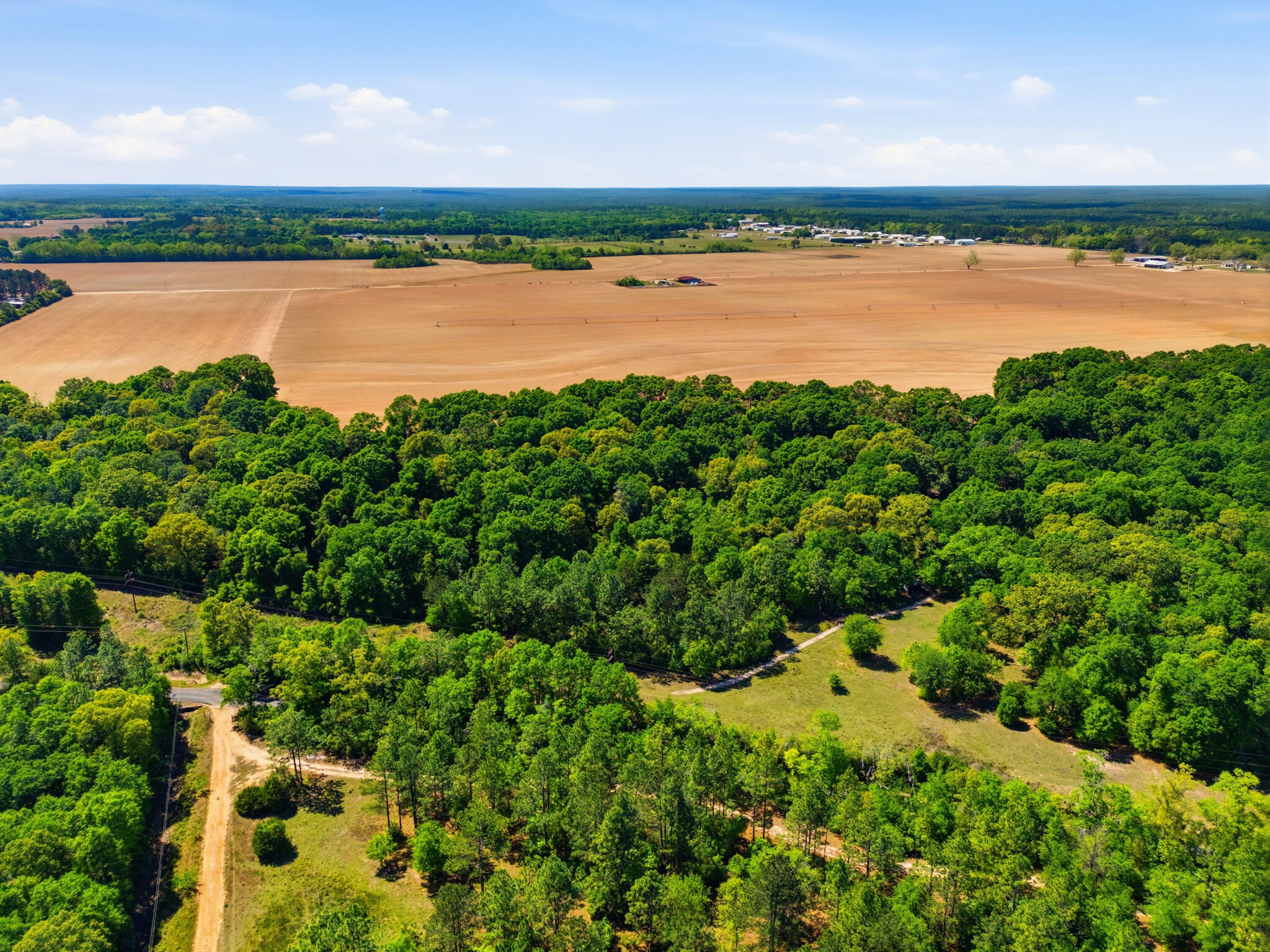 METES & BOUNDS - Land