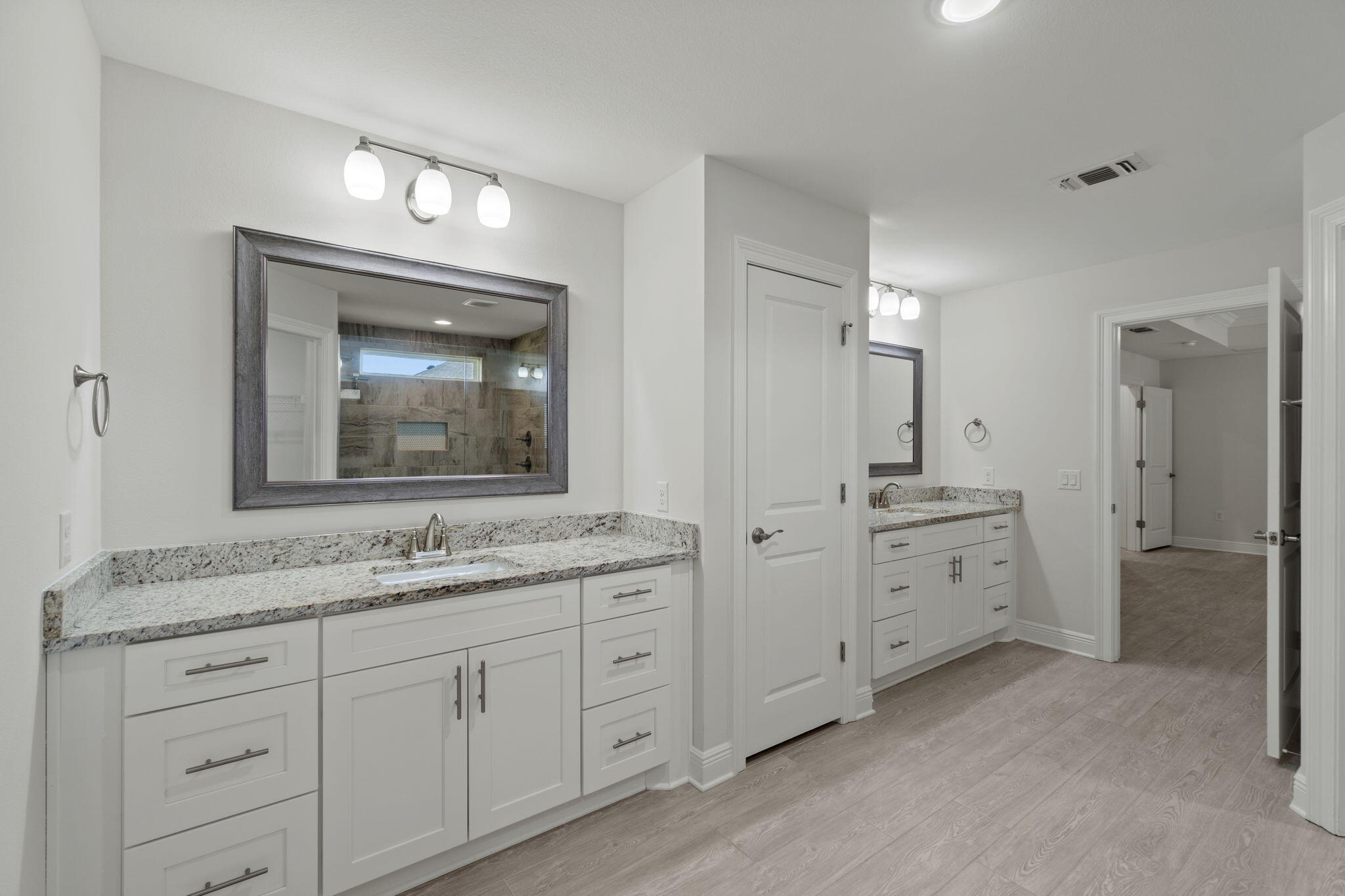 HOLLEY BY THE SEA - Residential