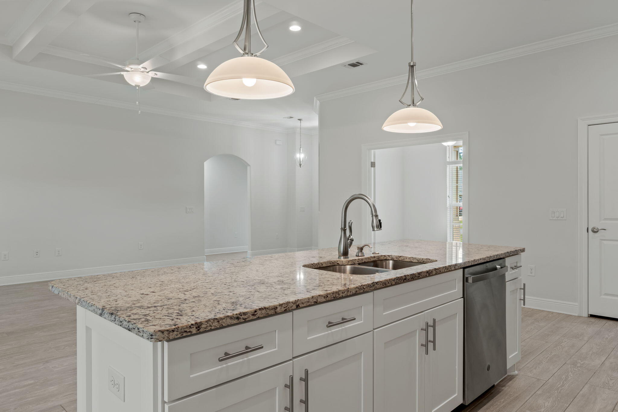 HOLLEY BY THE SEA - Residential