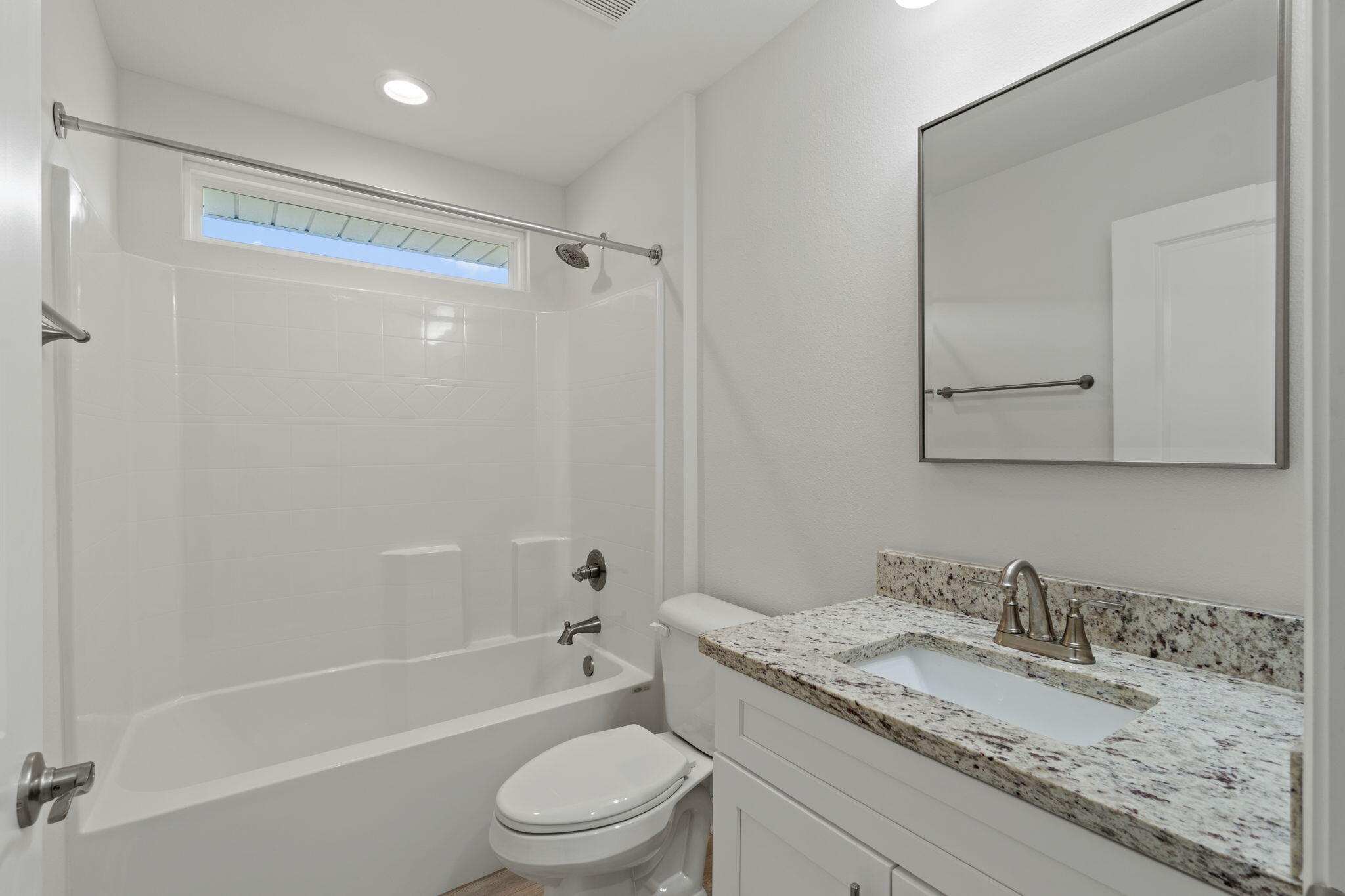 HOLLEY BY THE SEA - Residential