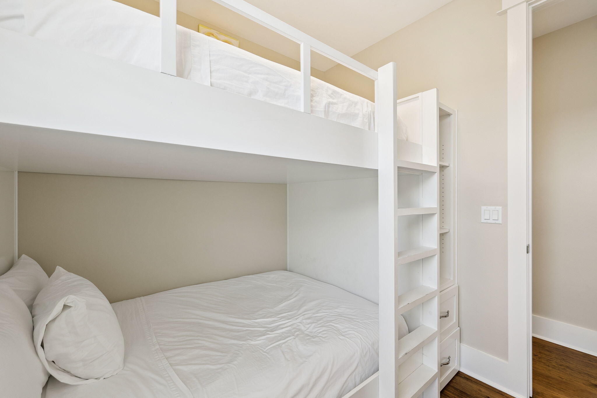 NATUREWALK AT SEAGROVE - Residential