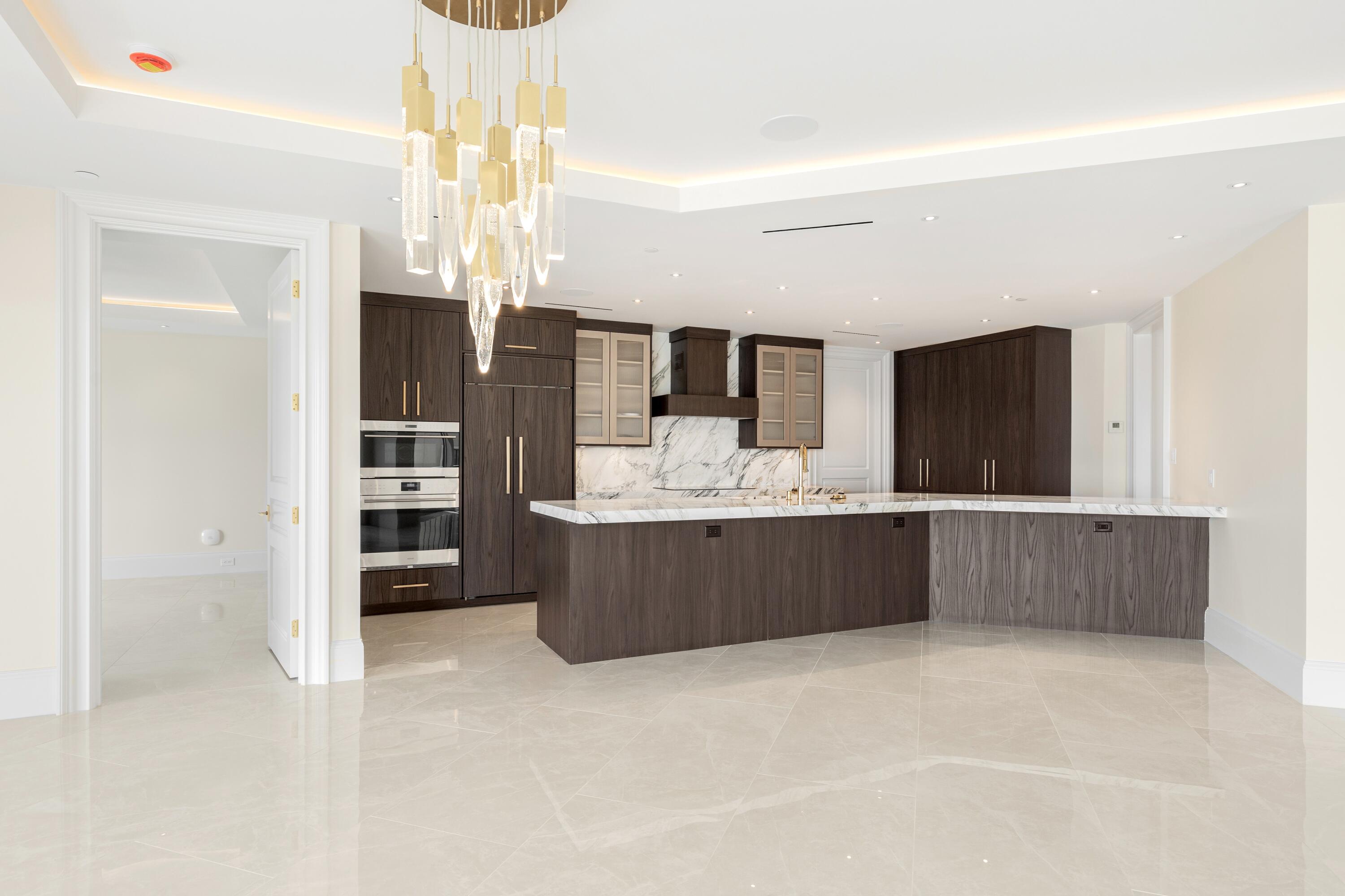 SOUTHWINDS III AT SANDESTIN - Residential