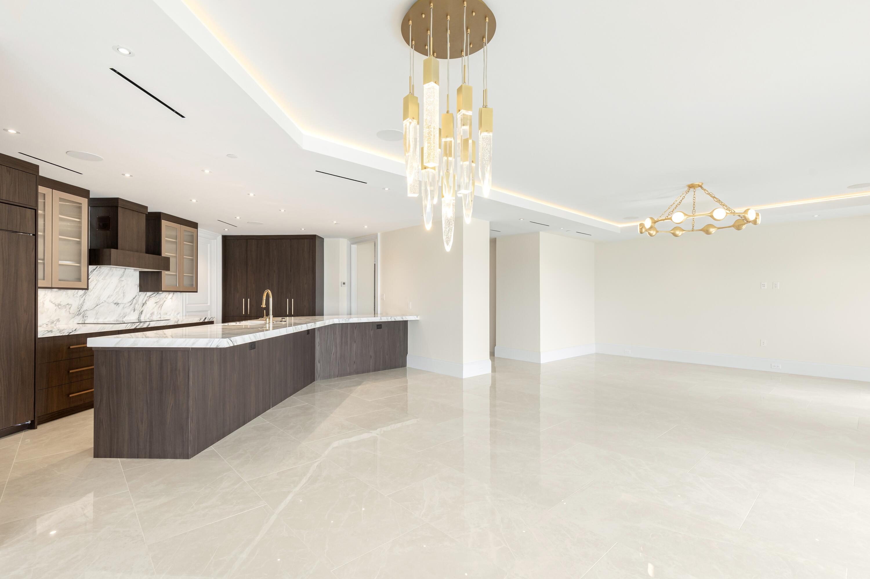 SOUTHWINDS III AT SANDESTIN - Residential