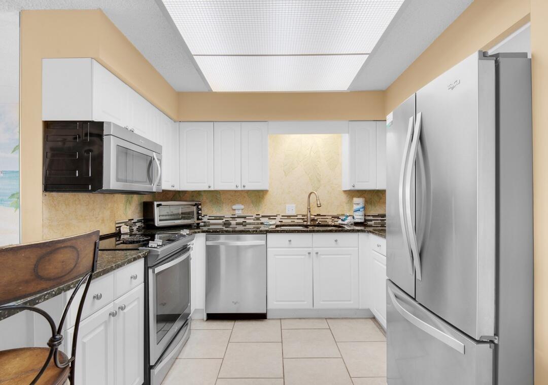 30 Moreno Point Road 406C