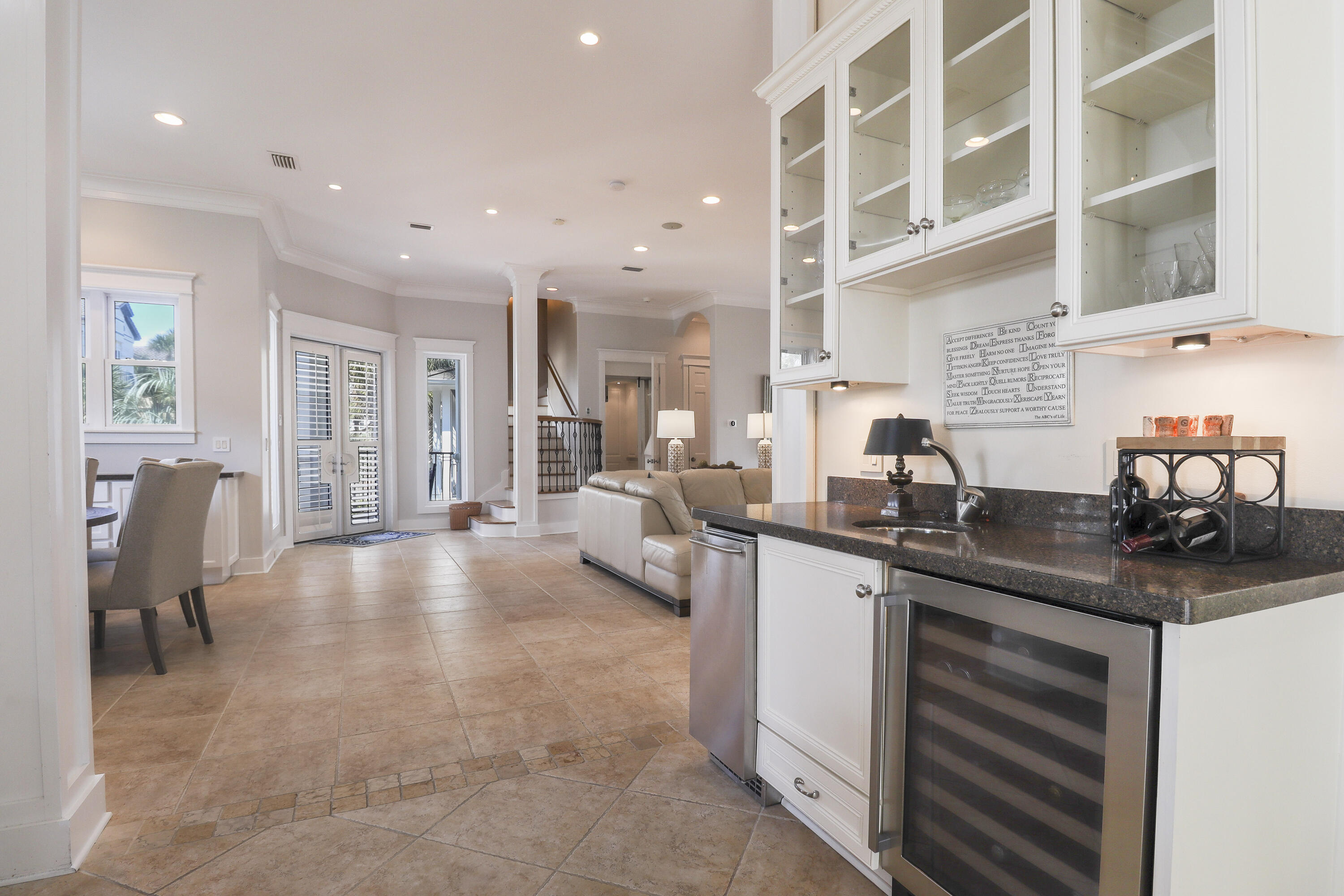 VILLAGE OF WHITE CLIFFS THE - Residential