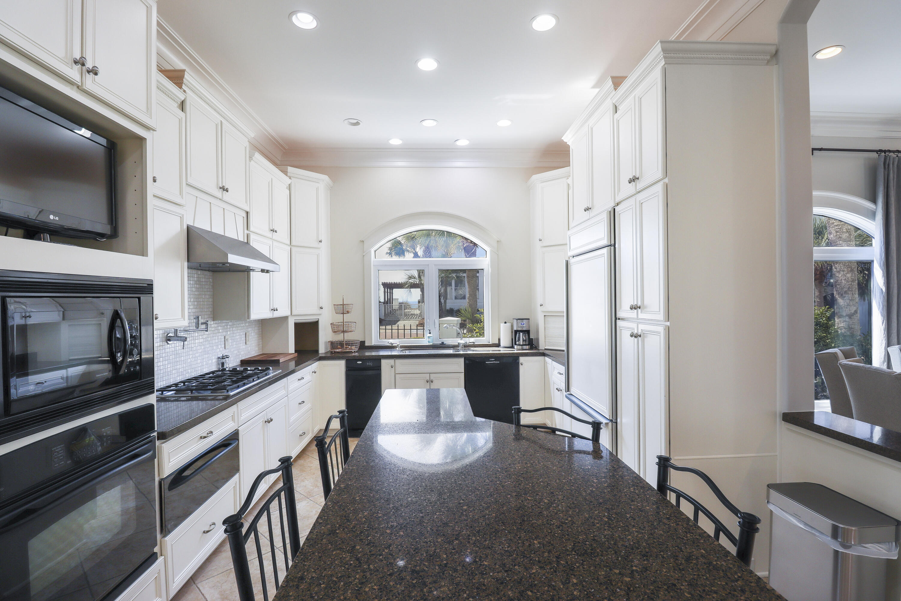 VILLAGE OF WHITE CLIFFS THE - Residential