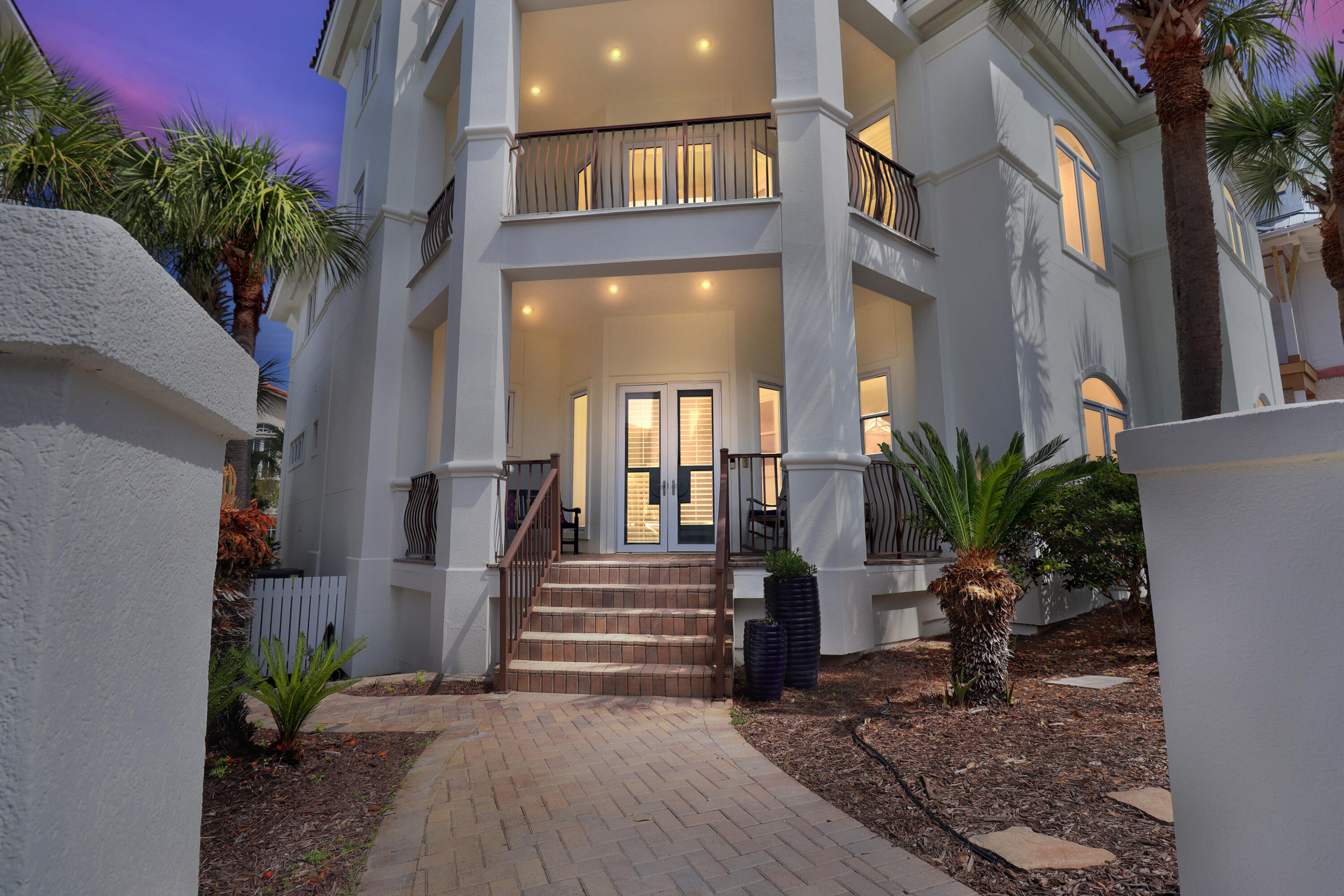 VILLAGE OF WHITE CLIFFS THE - Residential