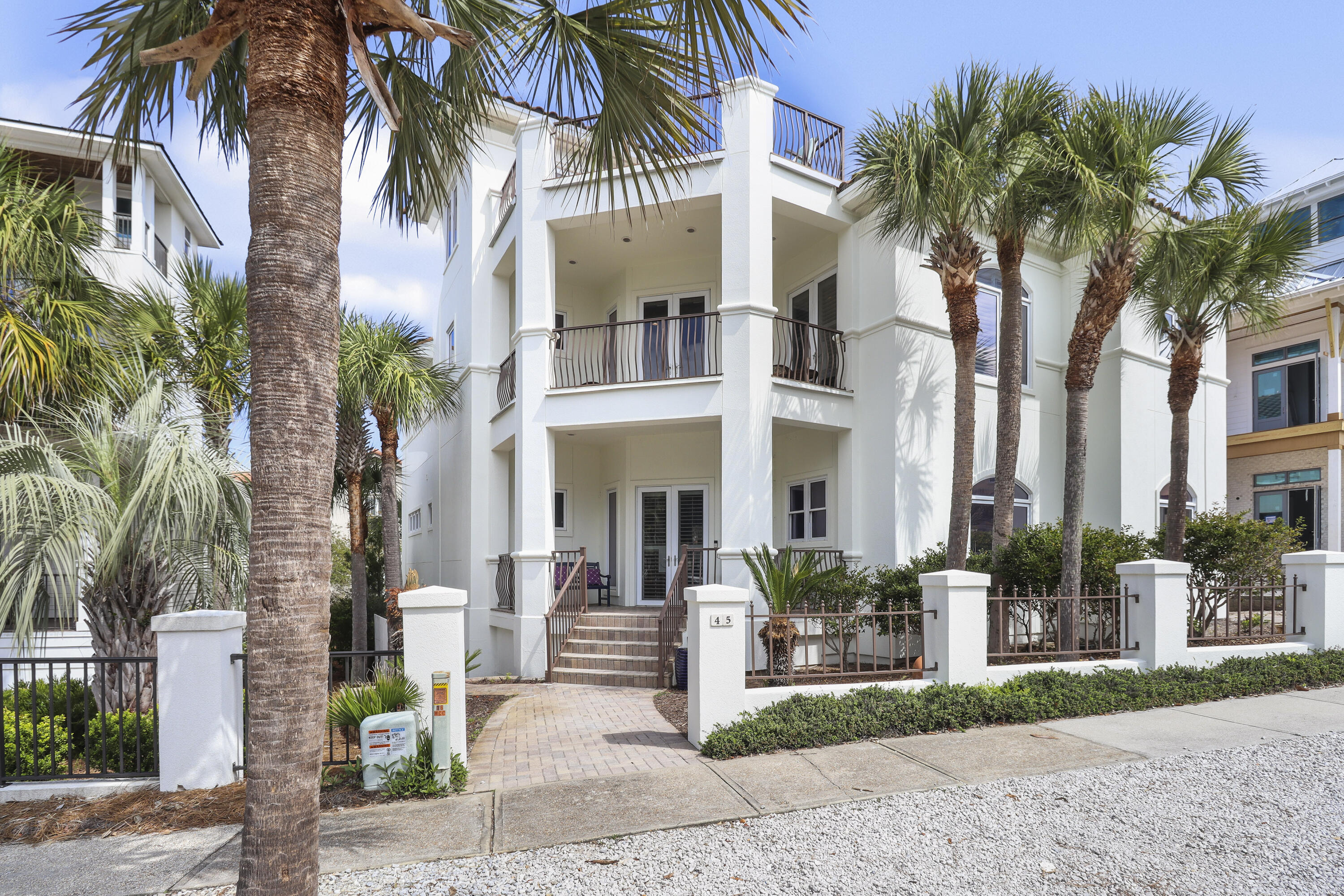 VILLAGE OF WHITE CLIFFS THE - Residential