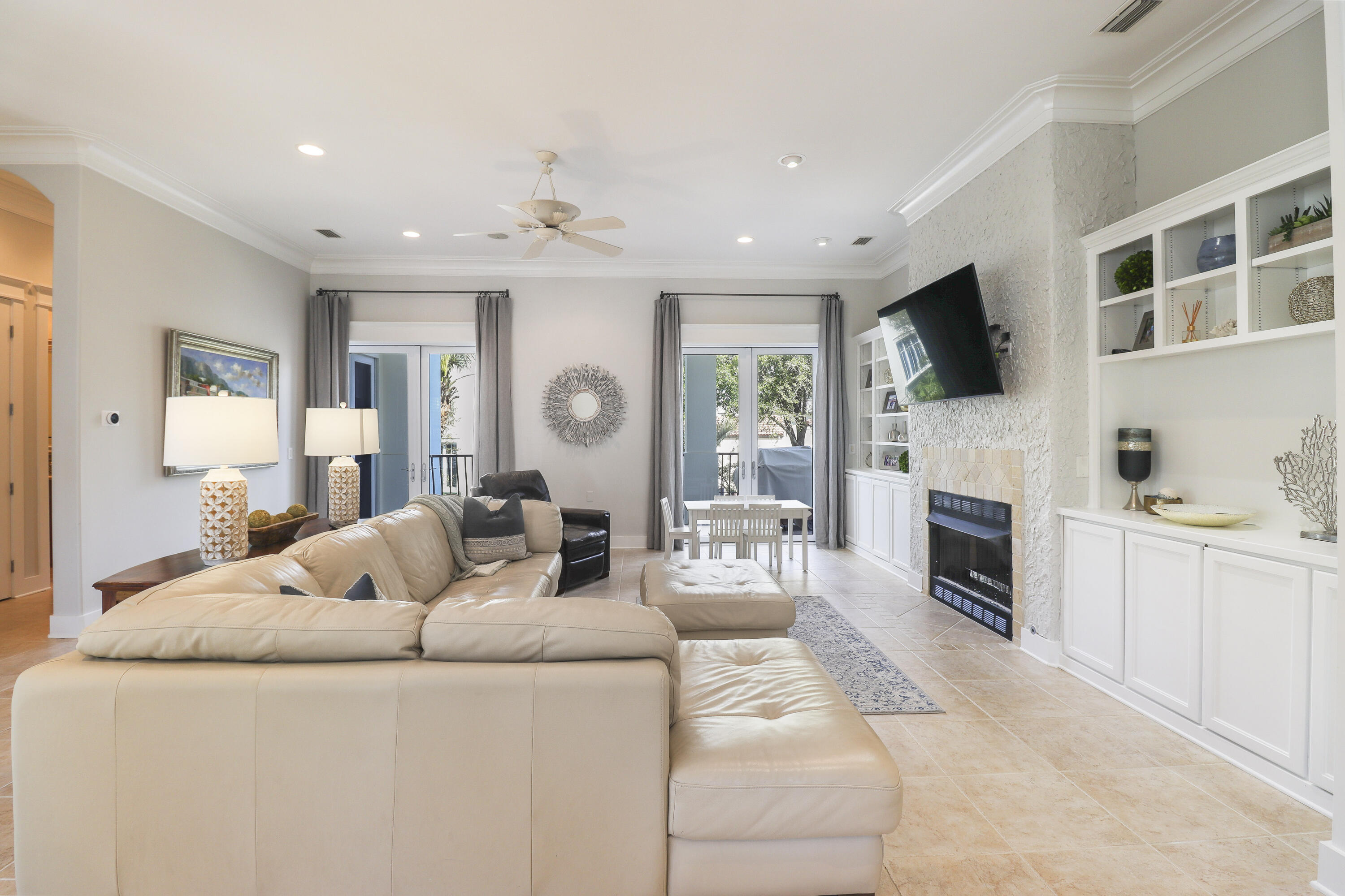 VILLAGE OF WHITE CLIFFS THE - Residential