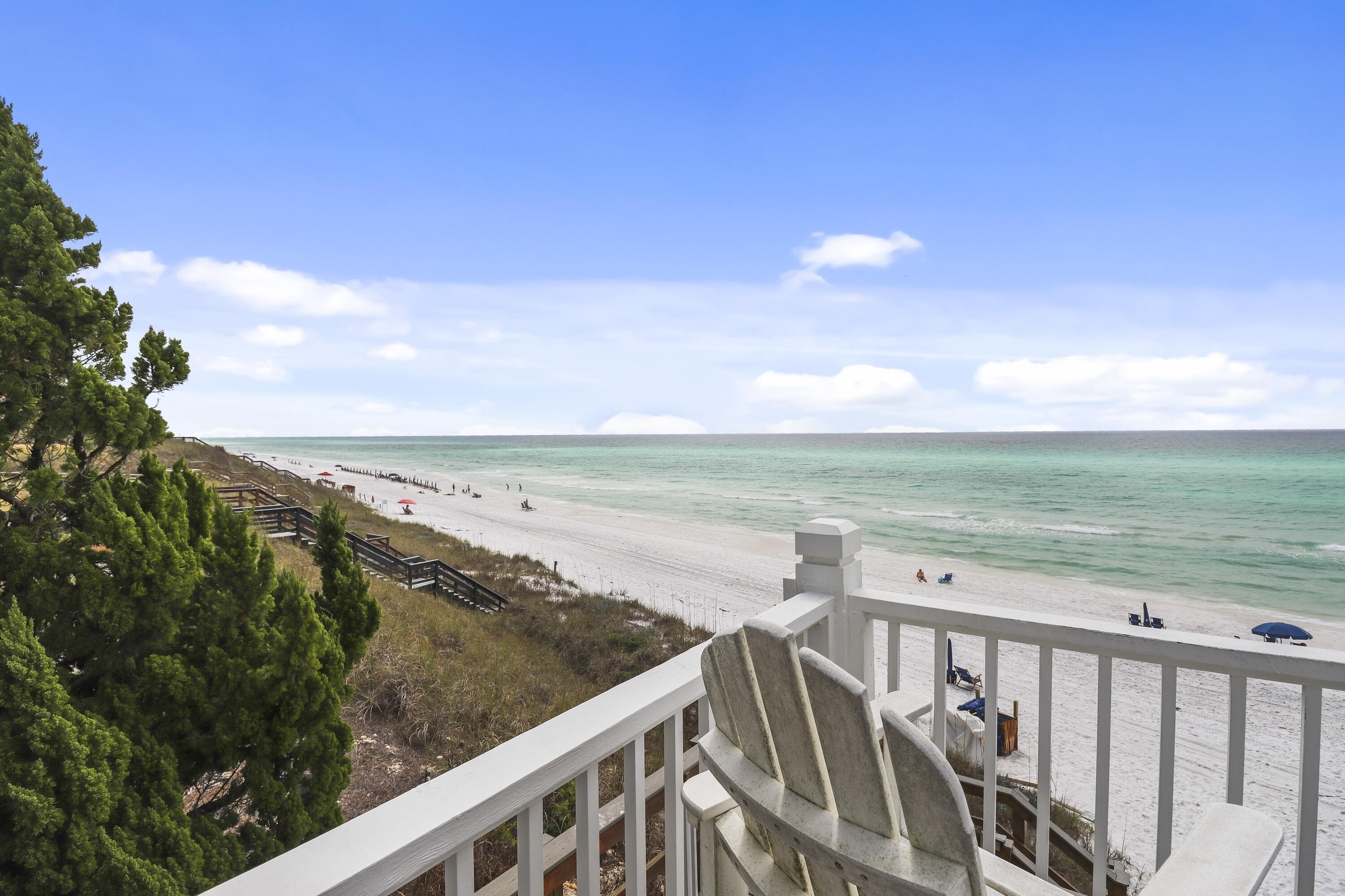 VILLAGE OF WHITE CLIFFS THE - Residential