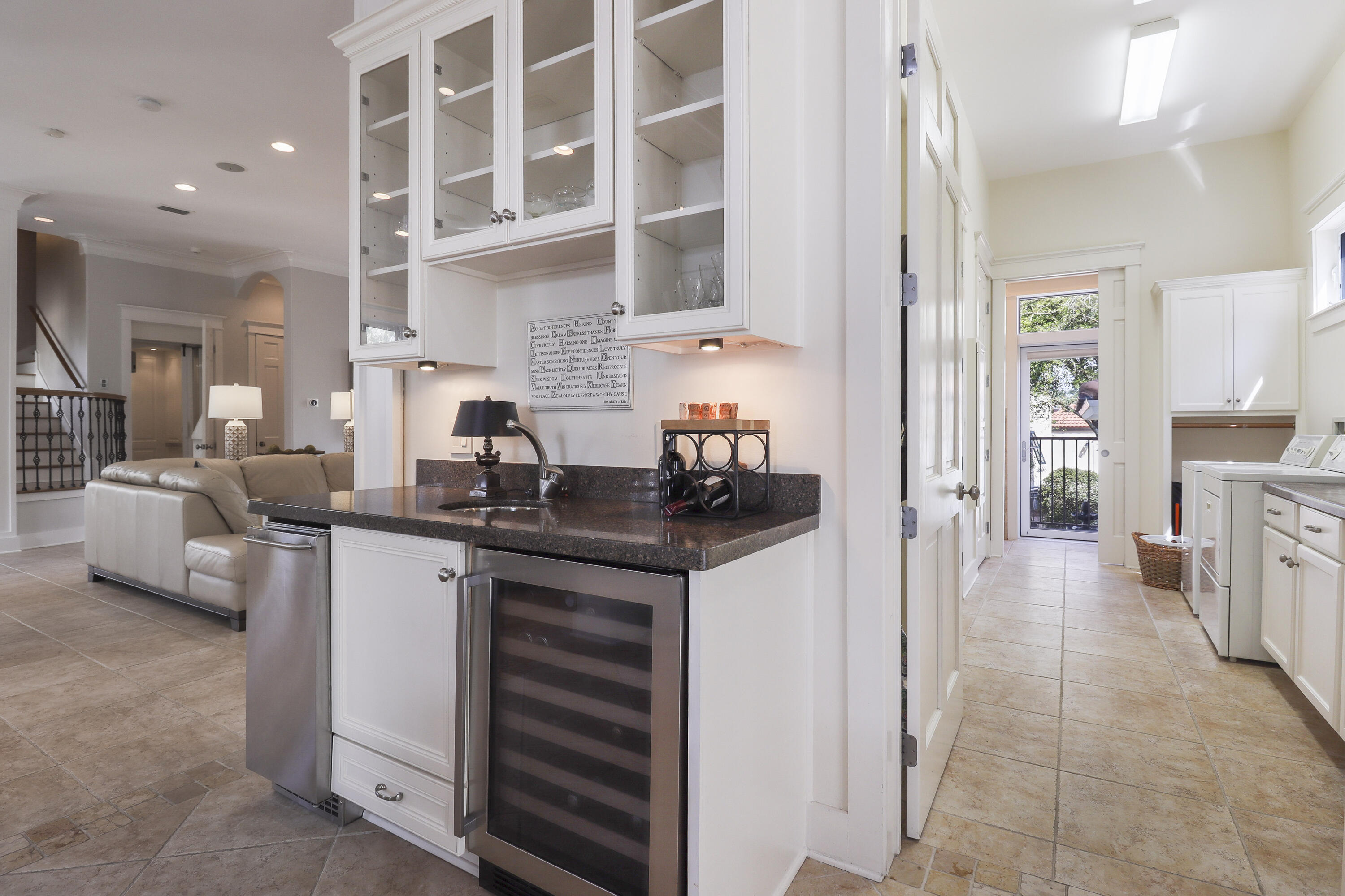 VILLAGE OF WHITE CLIFFS THE - Residential