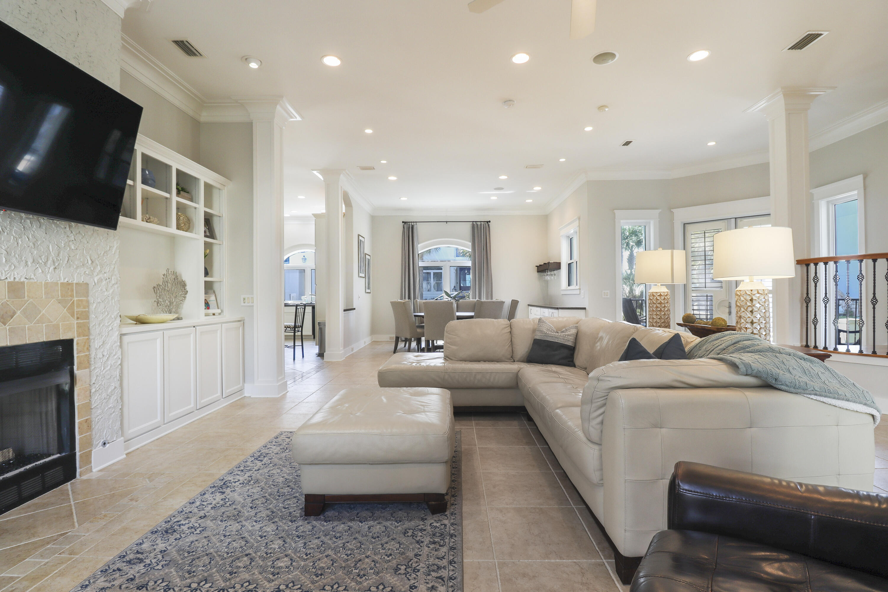 VILLAGE OF WHITE CLIFFS THE - Residential