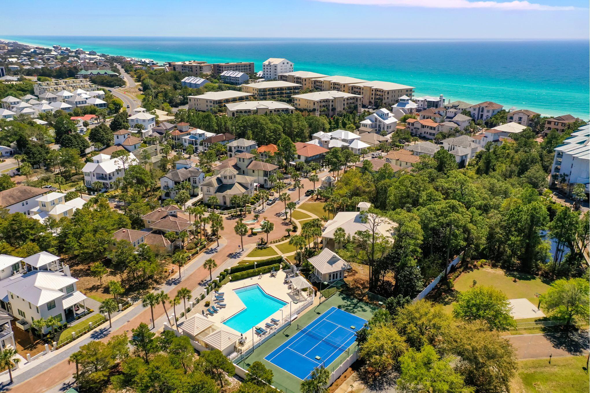 VILLAGE OF WHITE CLIFFS THE - Residential