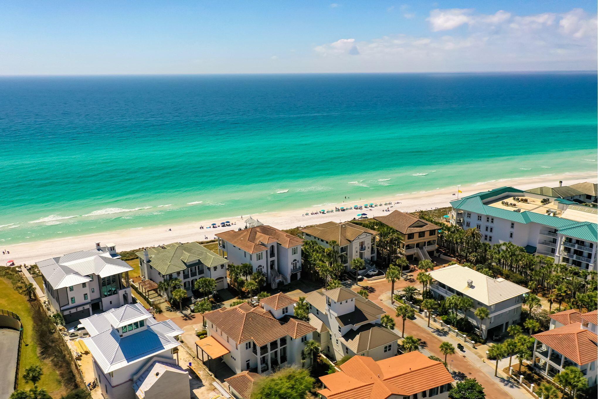 VILLAGE OF WHITE CLIFFS THE - Residential