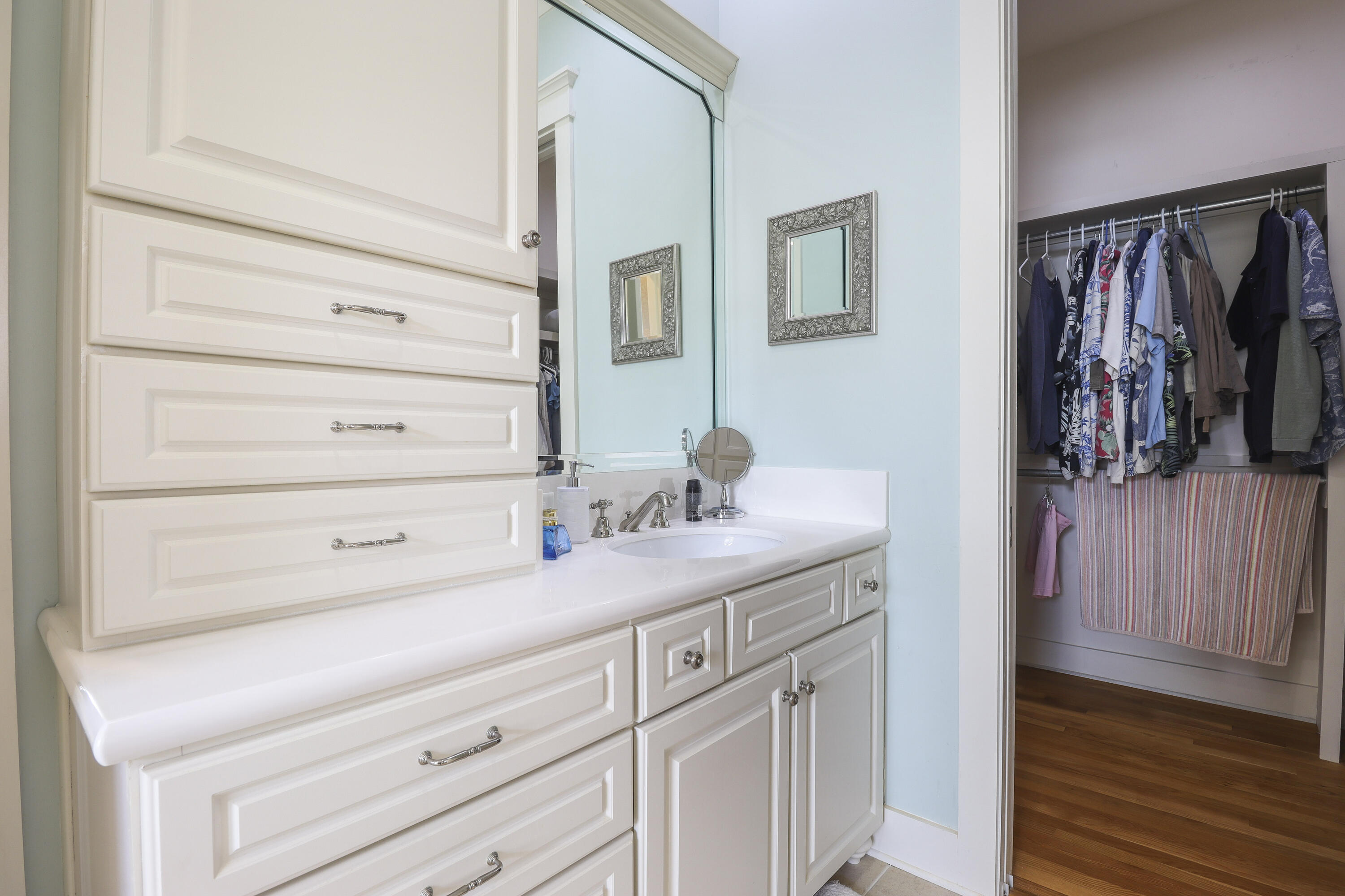 VILLAGE OF WHITE CLIFFS THE - Residential