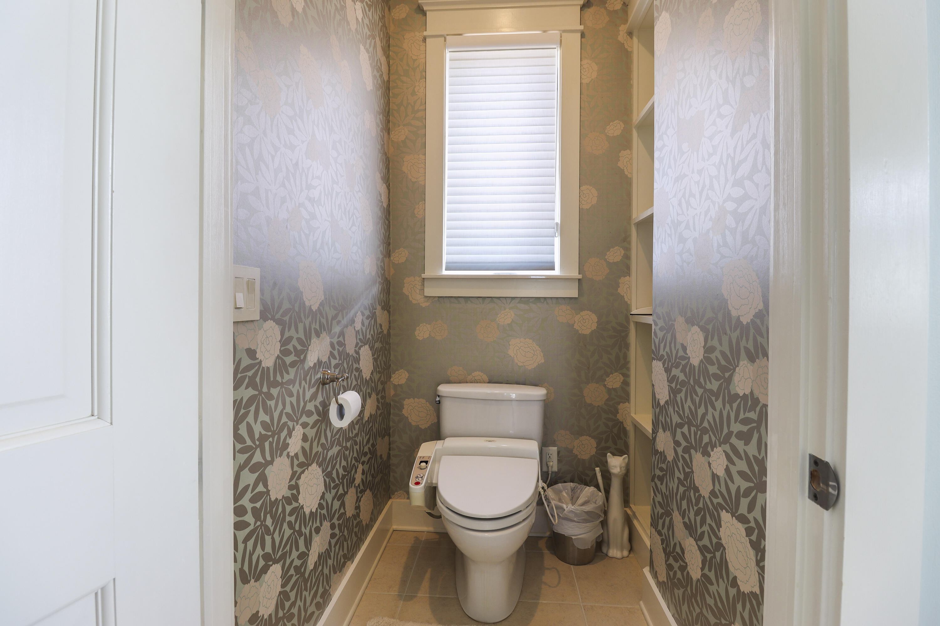 VILLAGE OF WHITE CLIFFS THE - Residential