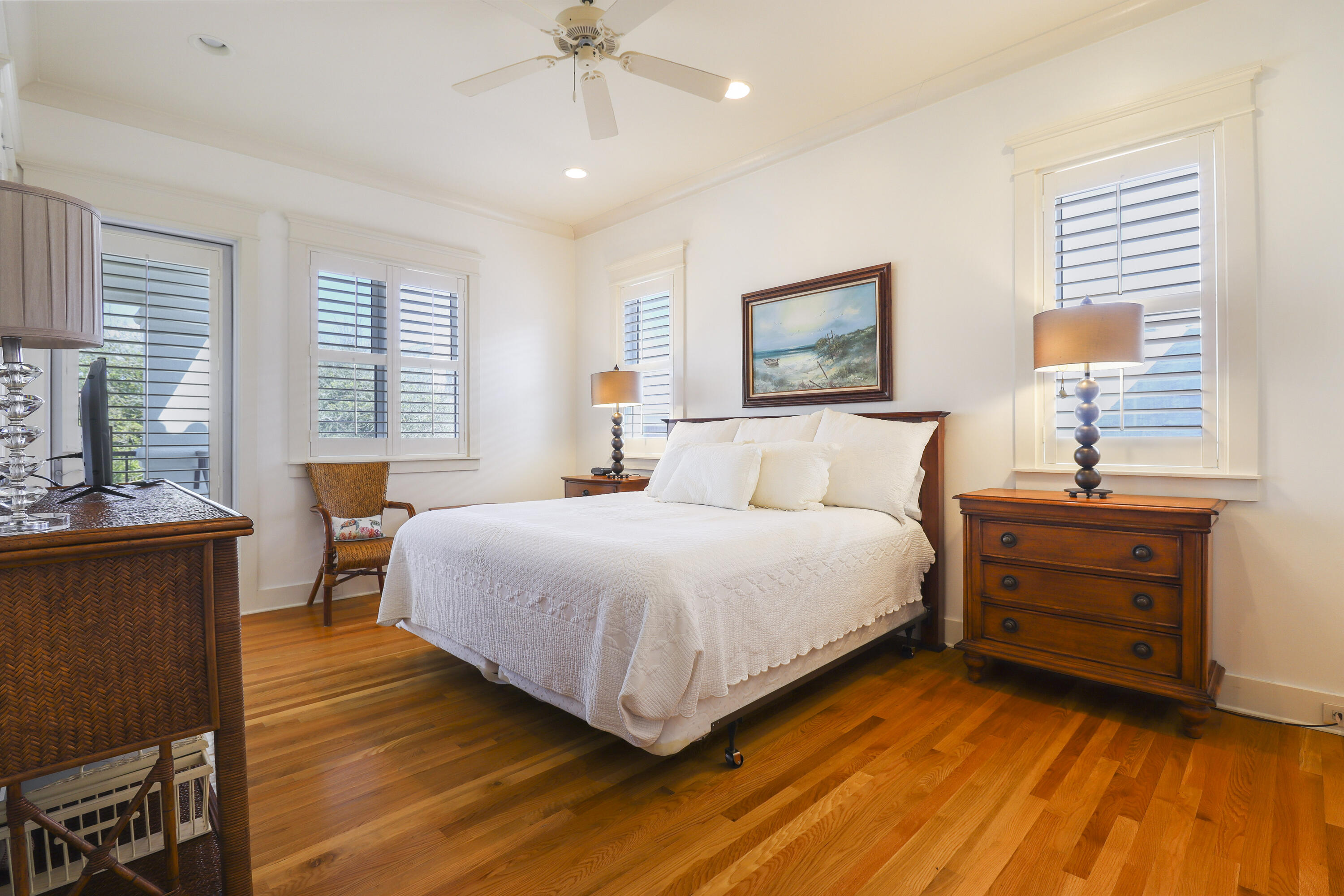 VILLAGE OF WHITE CLIFFS THE - Residential