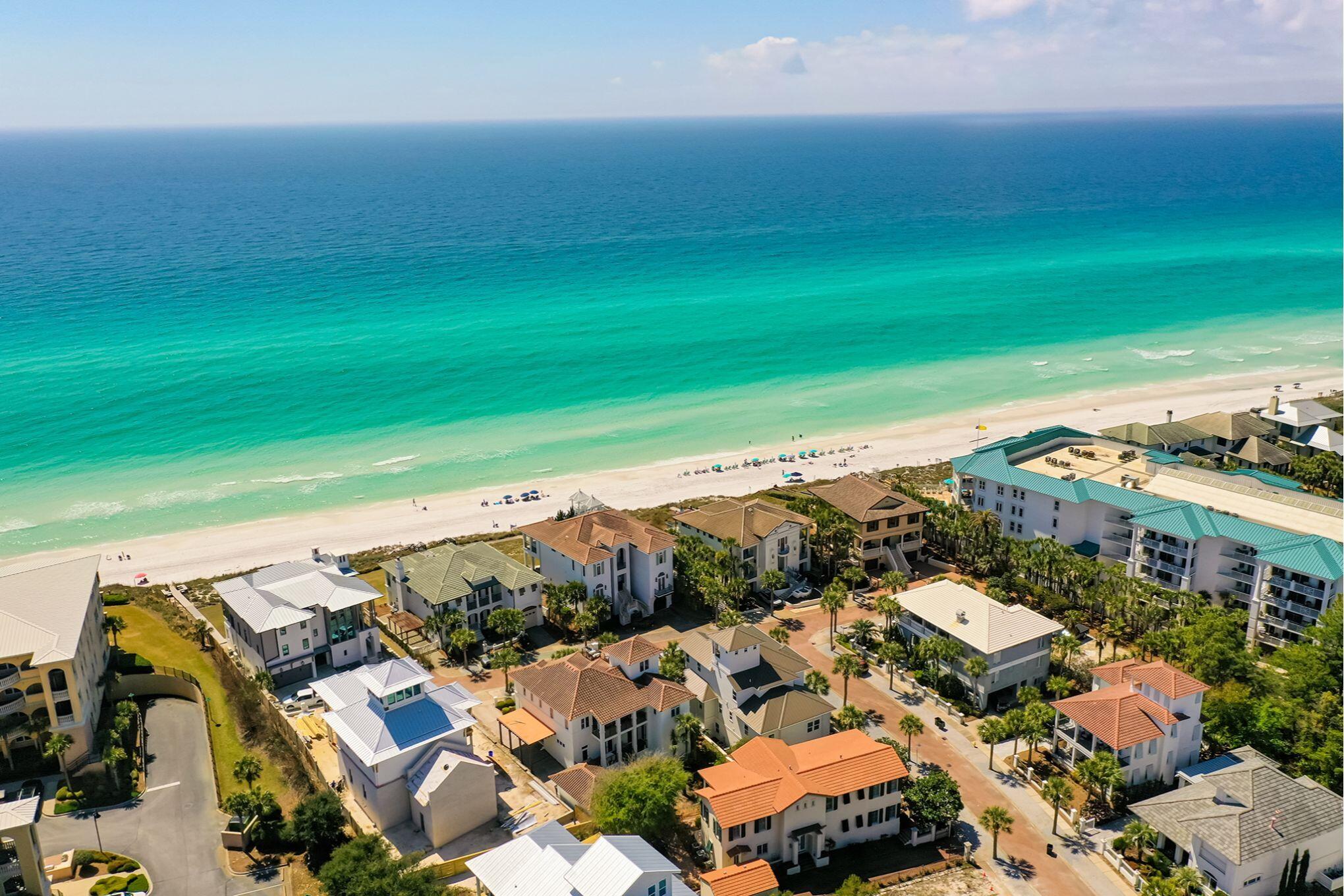 VILLAGE OF WHITE CLIFFS THE - Residential