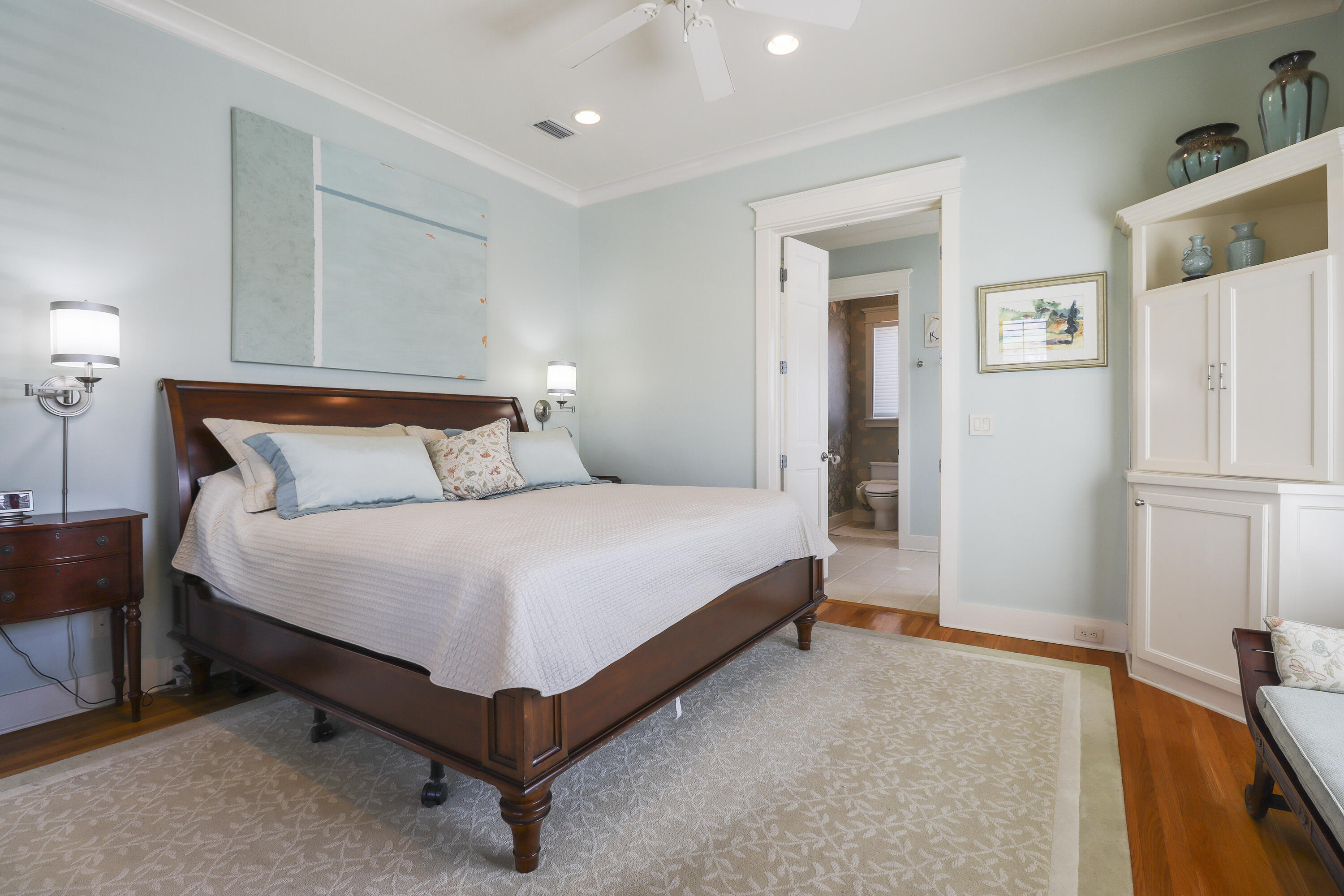 VILLAGE OF WHITE CLIFFS THE - Residential