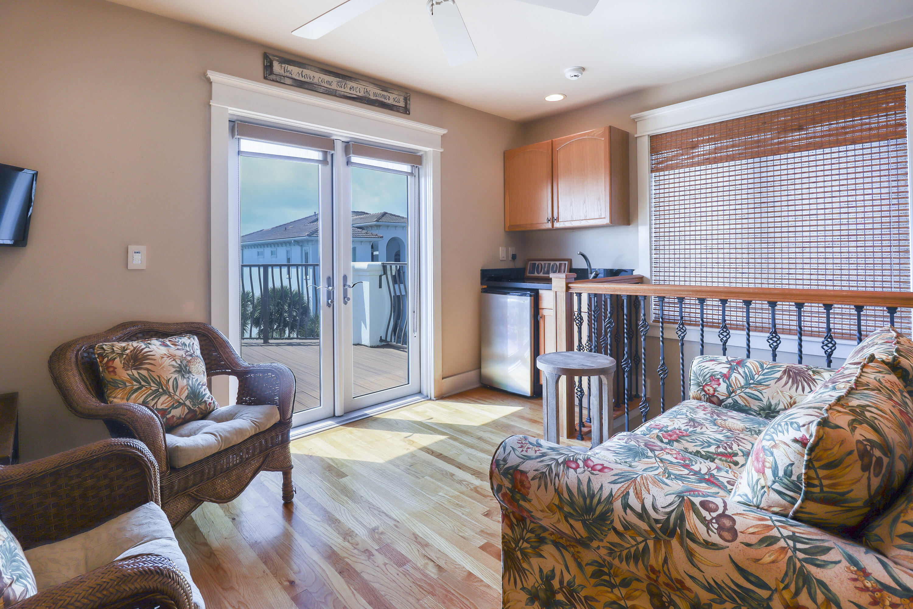 VILLAGE OF WHITE CLIFFS THE - Residential