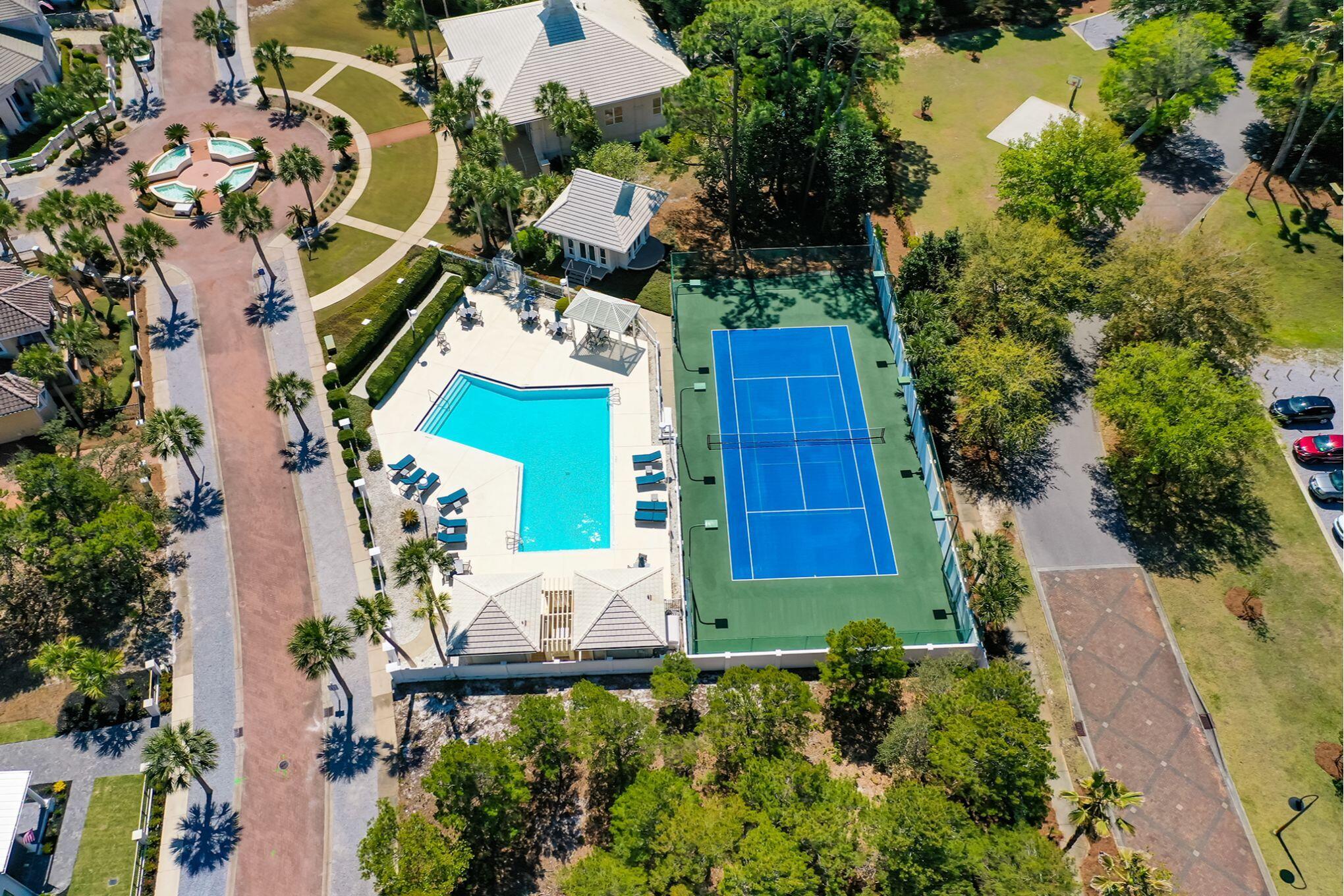 VILLAGE OF WHITE CLIFFS THE - Residential