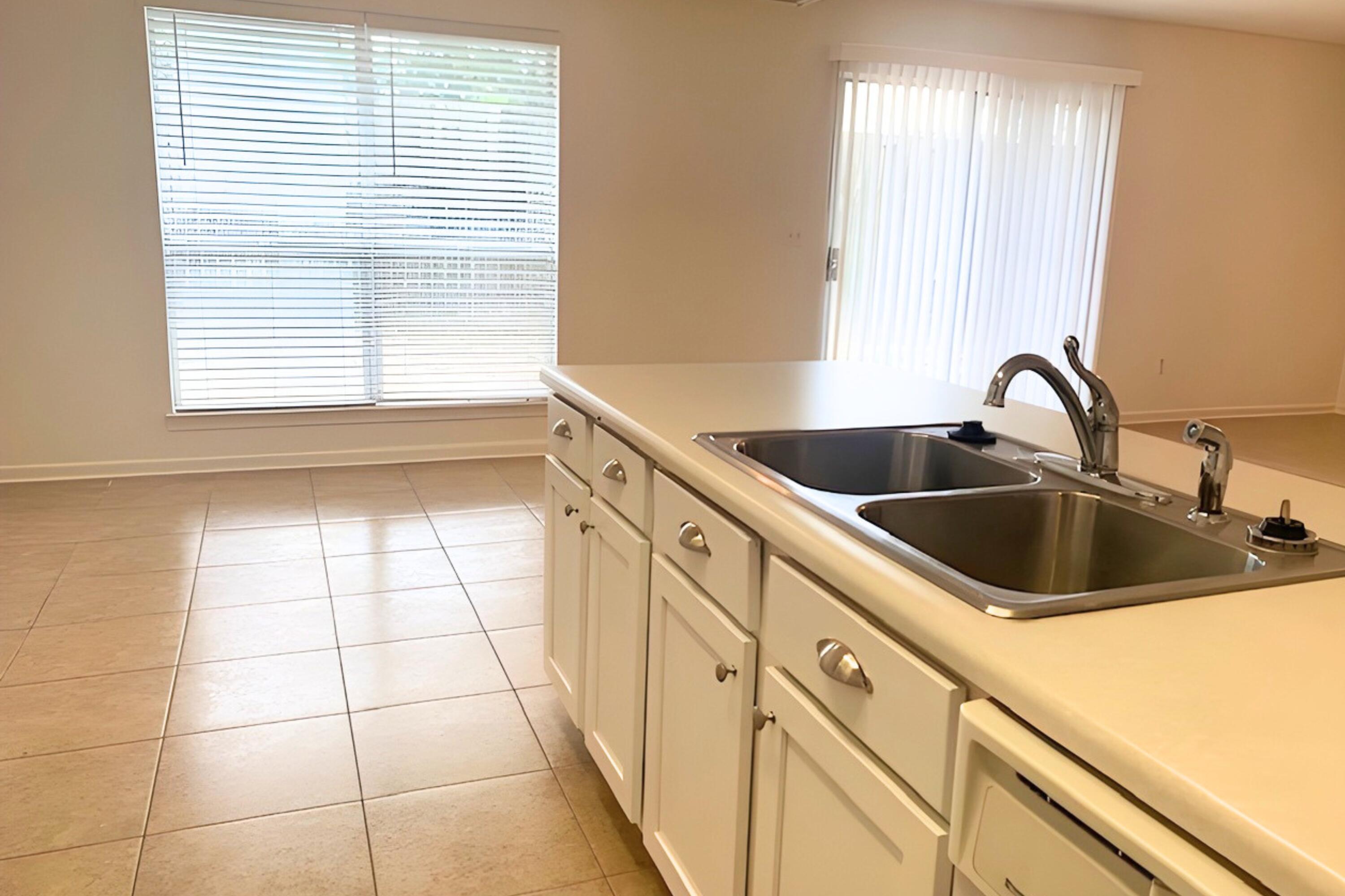 FOREST COVE - Residential Lease