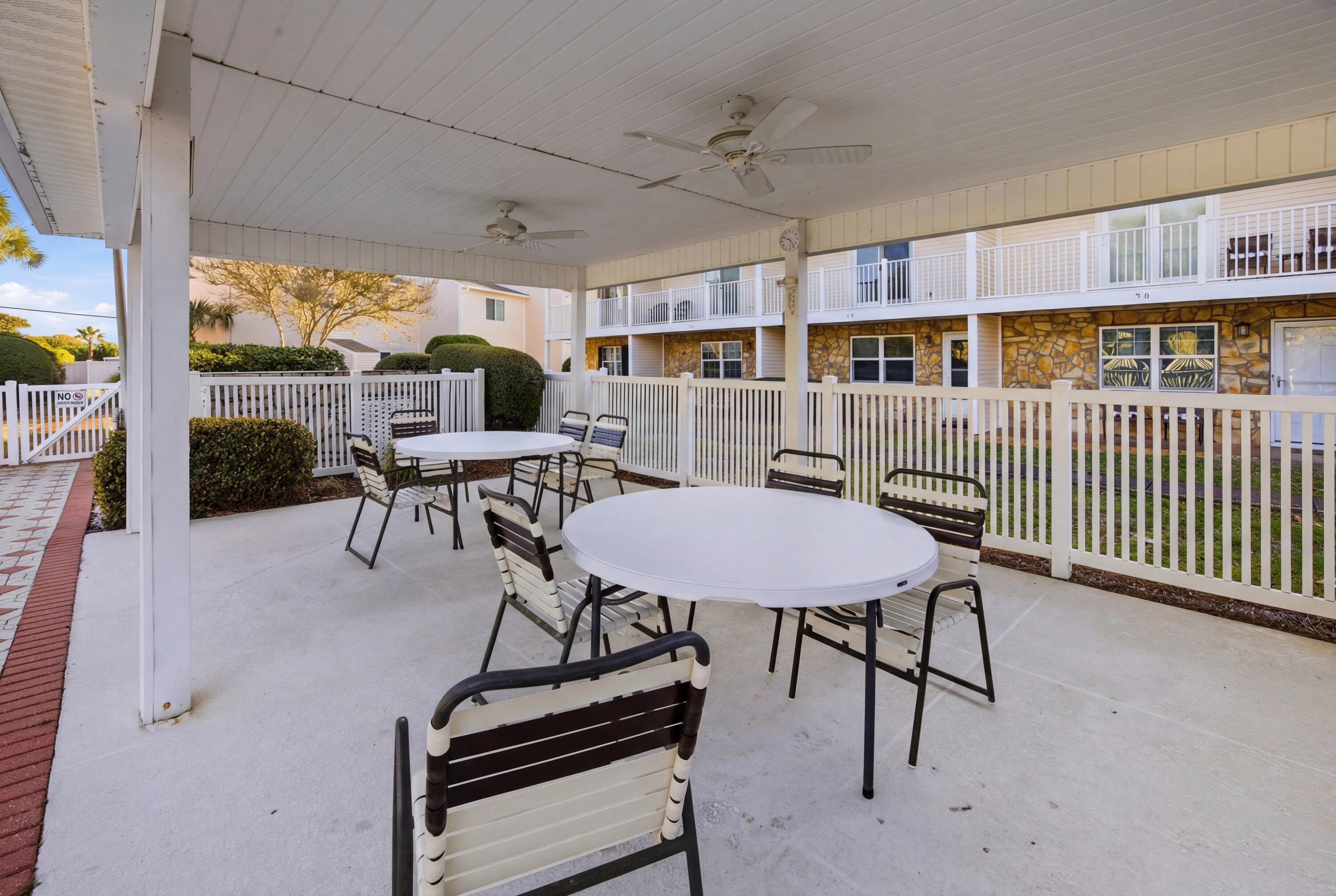 WOODLAND SHORES T/H PH 1 - Residential