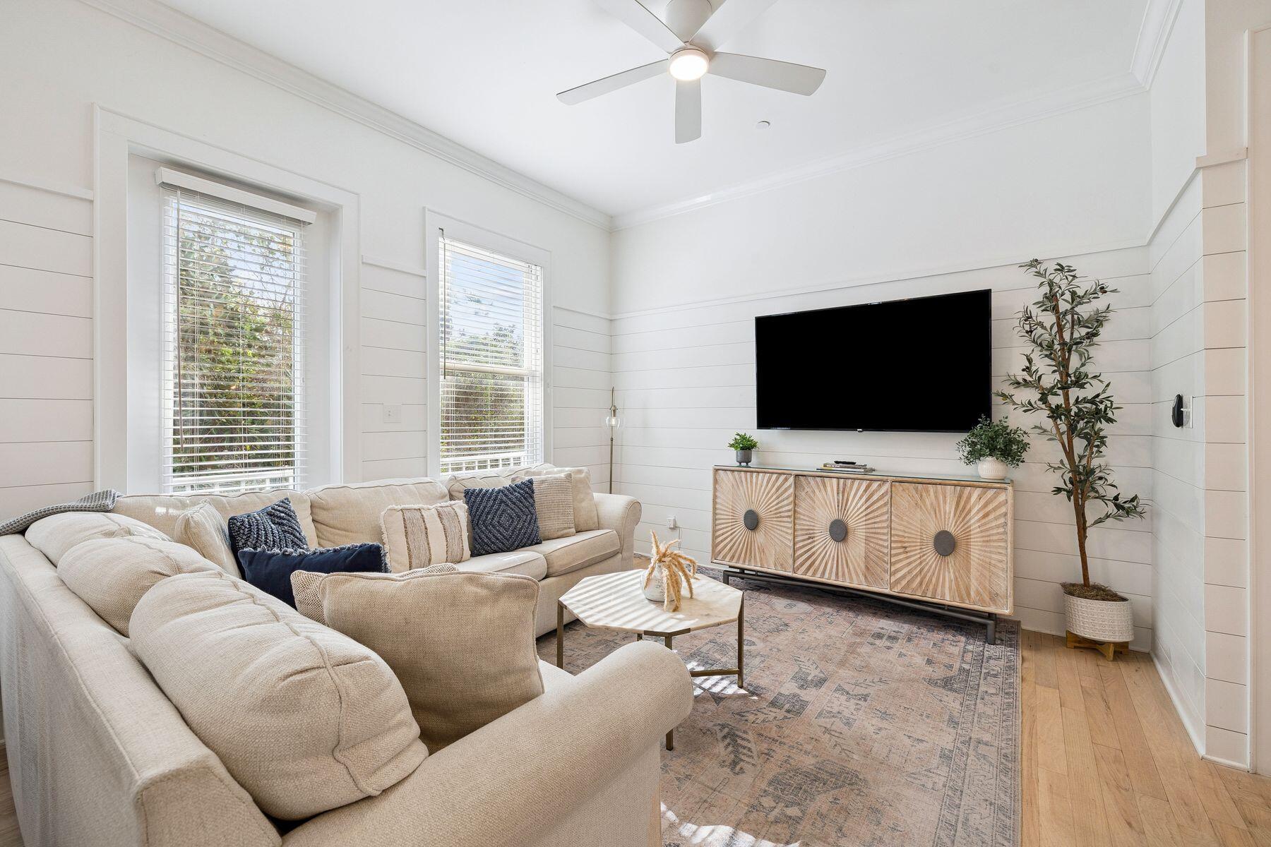 SUMMER PLACE - Residential