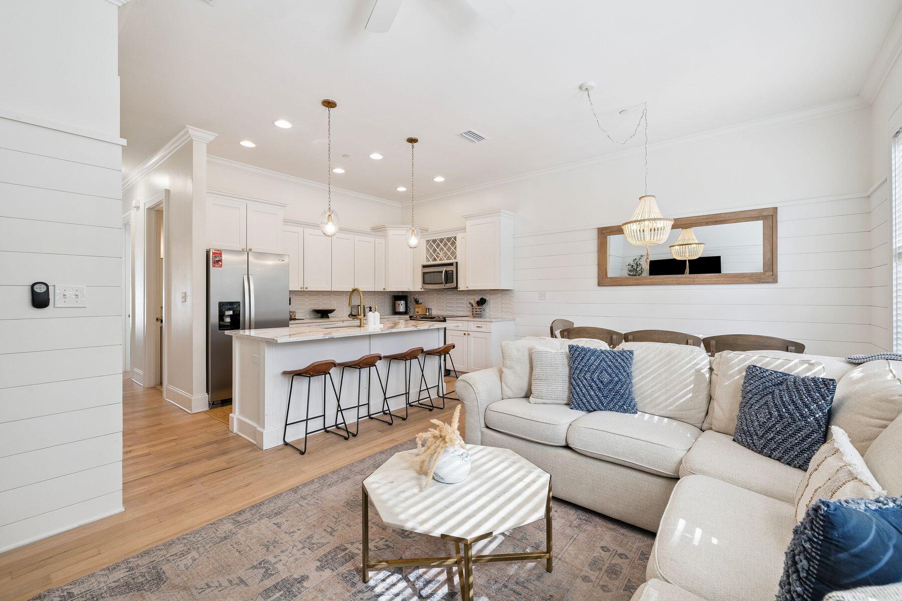 SUMMER PLACE - Residential