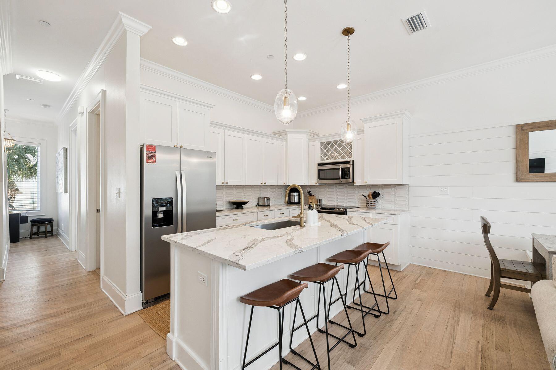 SUMMER PLACE - Residential