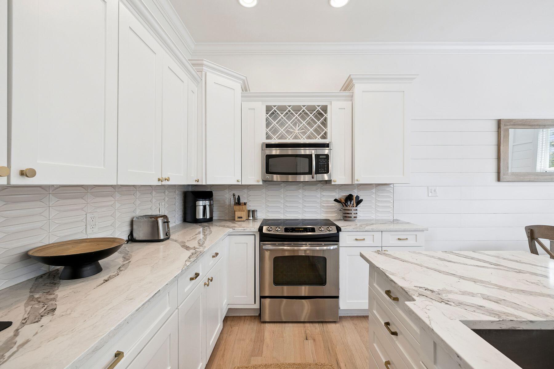 SUMMER PLACE - Residential