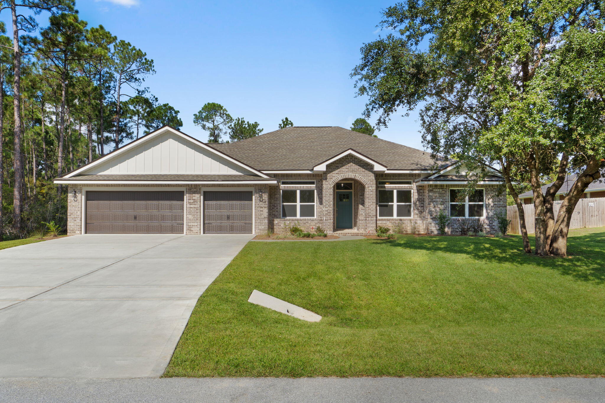 HOLLEY BY THE SEA - Residential