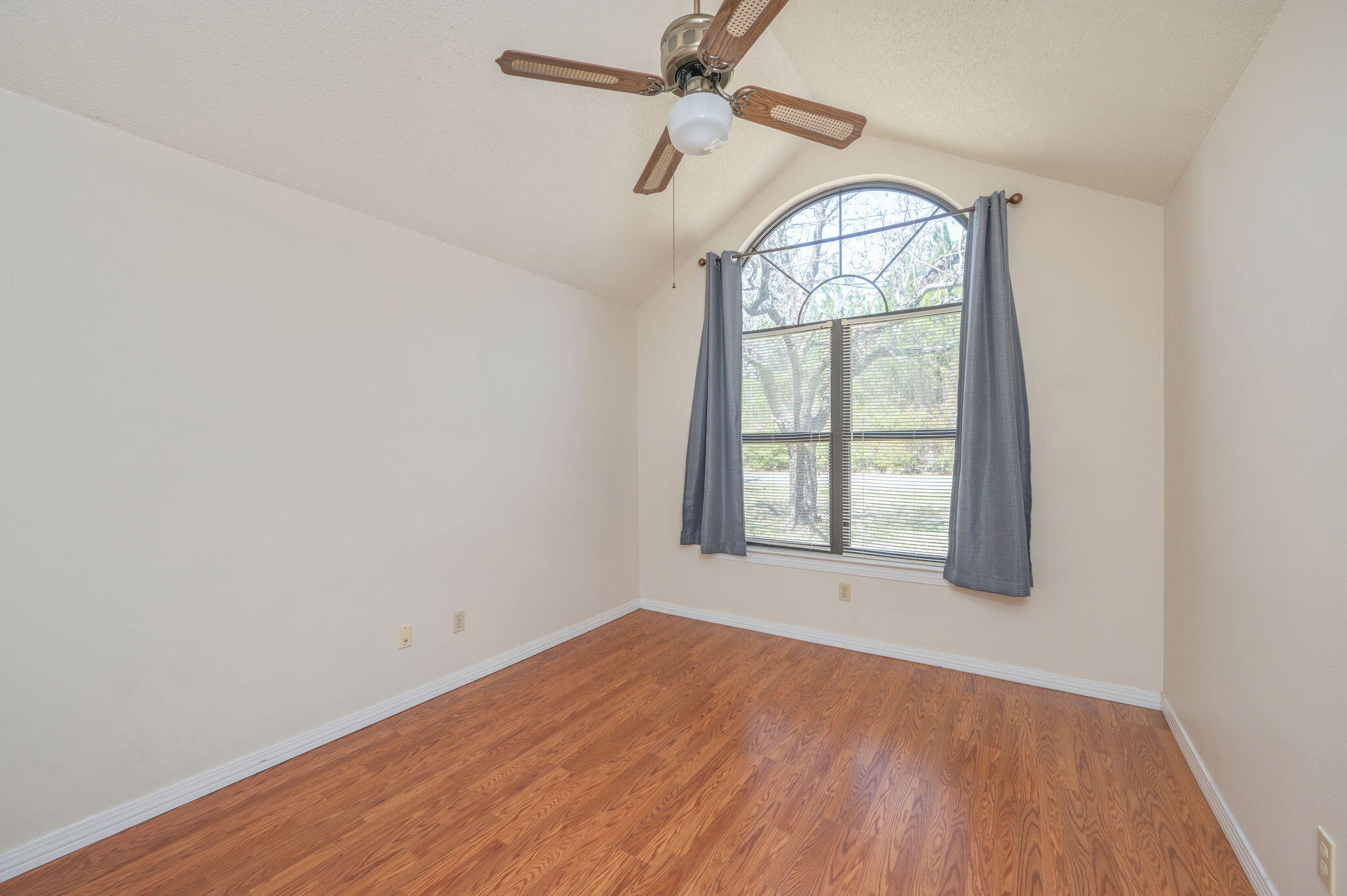 VILLAGE WEST - Residential