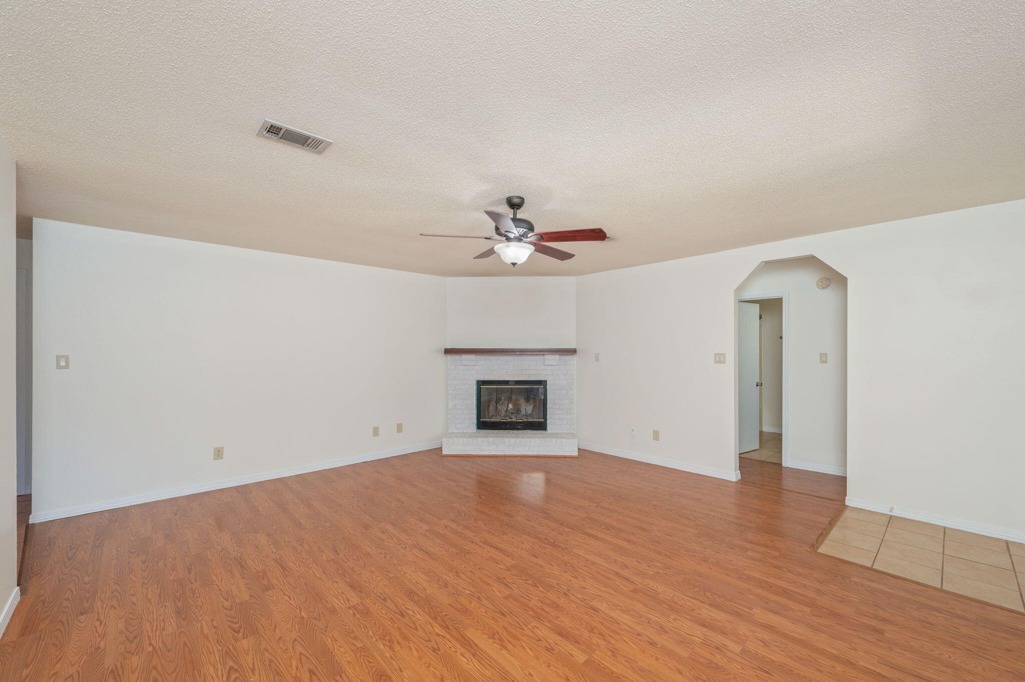 VILLAGE WEST - Residential