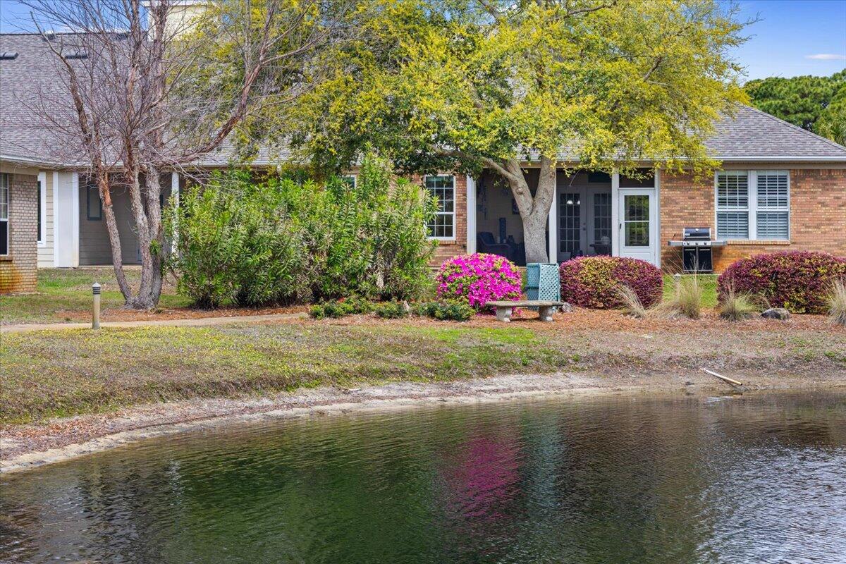 DIAMOND LAKES - Residential