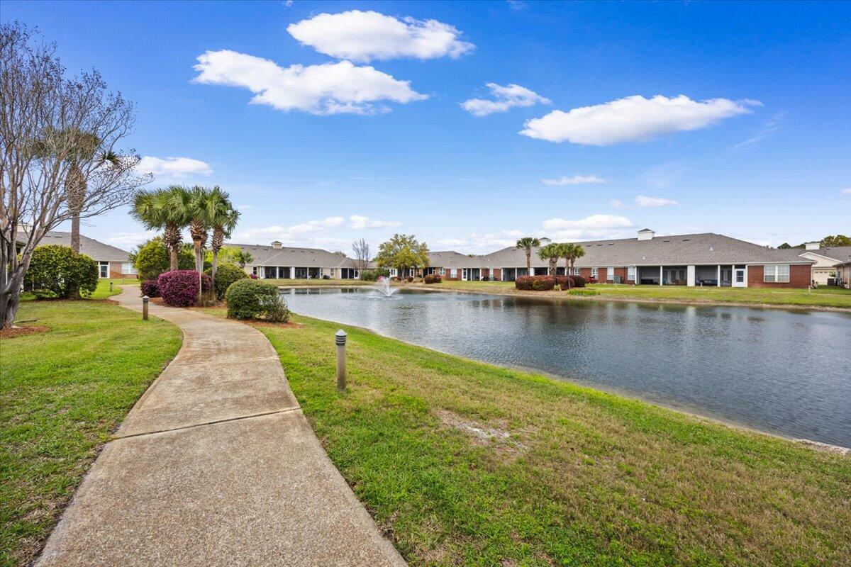 DIAMOND LAKES - Residential