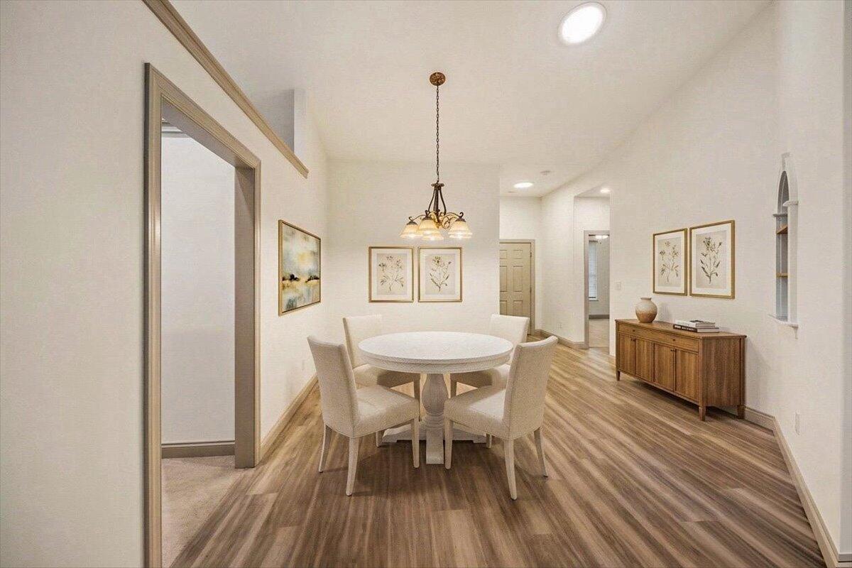 DIAMOND LAKES - Residential