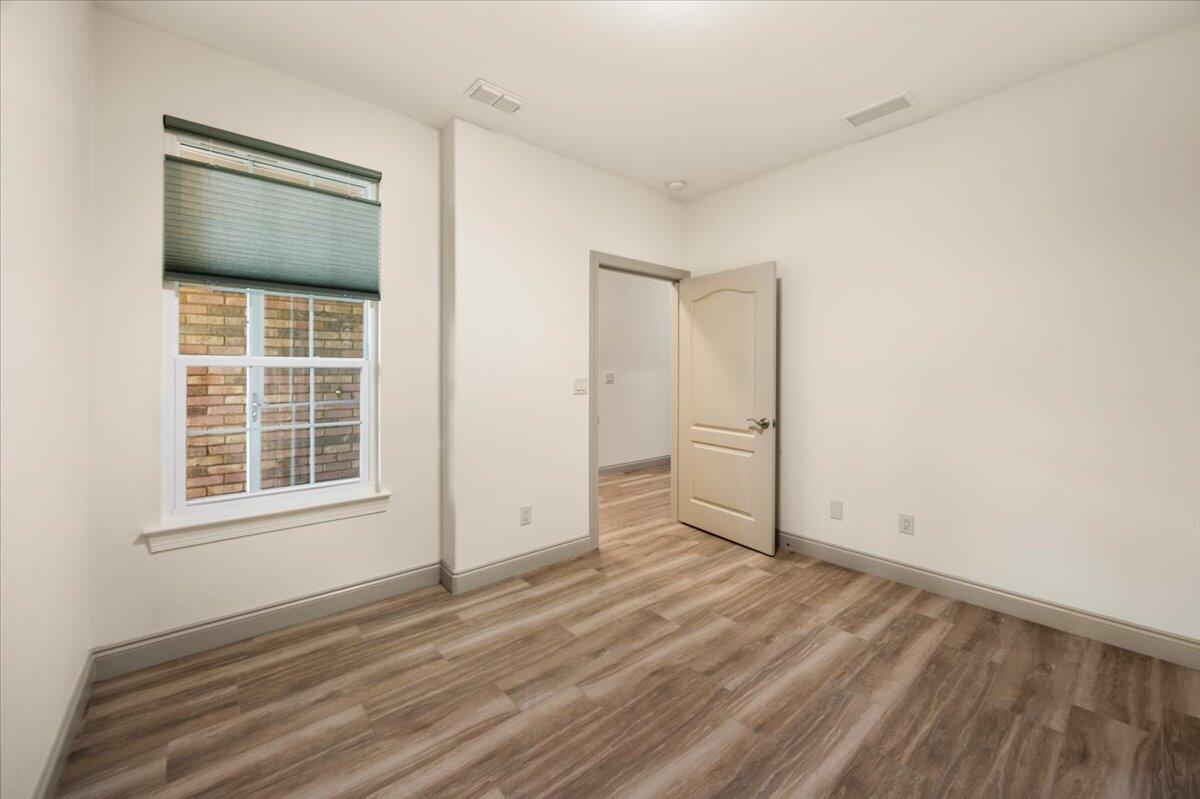 DIAMOND LAKES - Residential