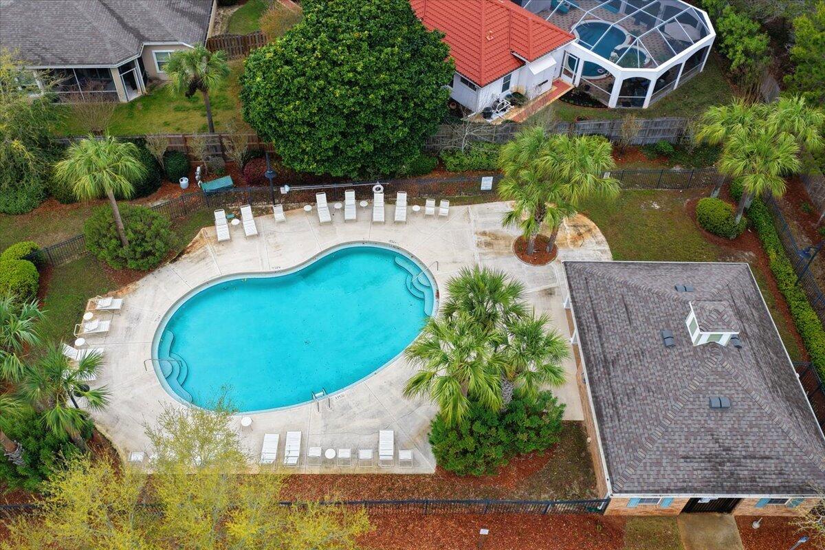 DIAMOND LAKES - Residential