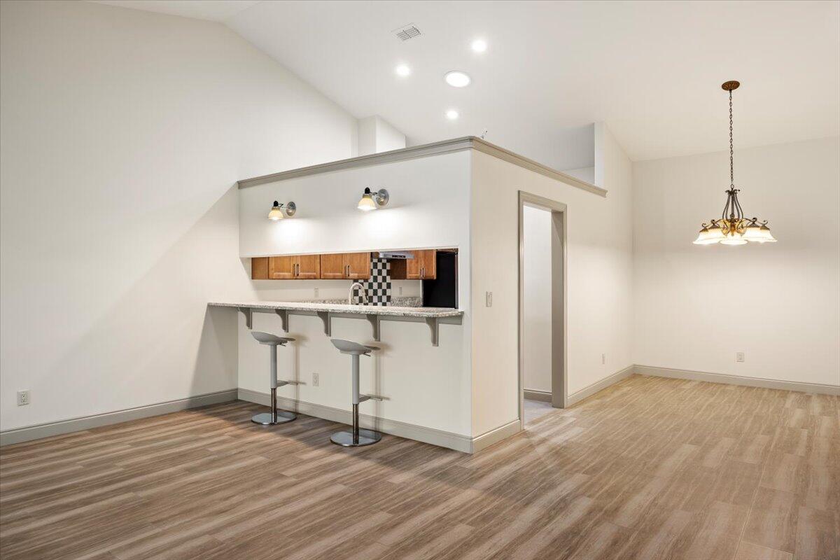 DIAMOND LAKES - Residential