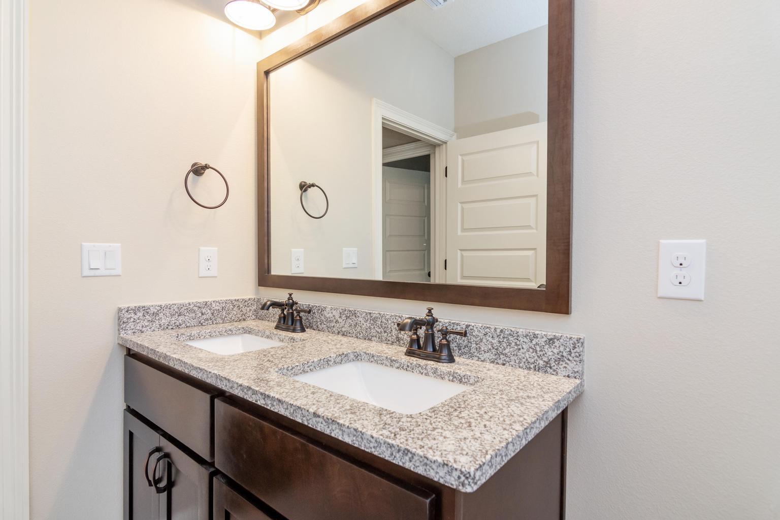 HOMEWOOD EST - Residential