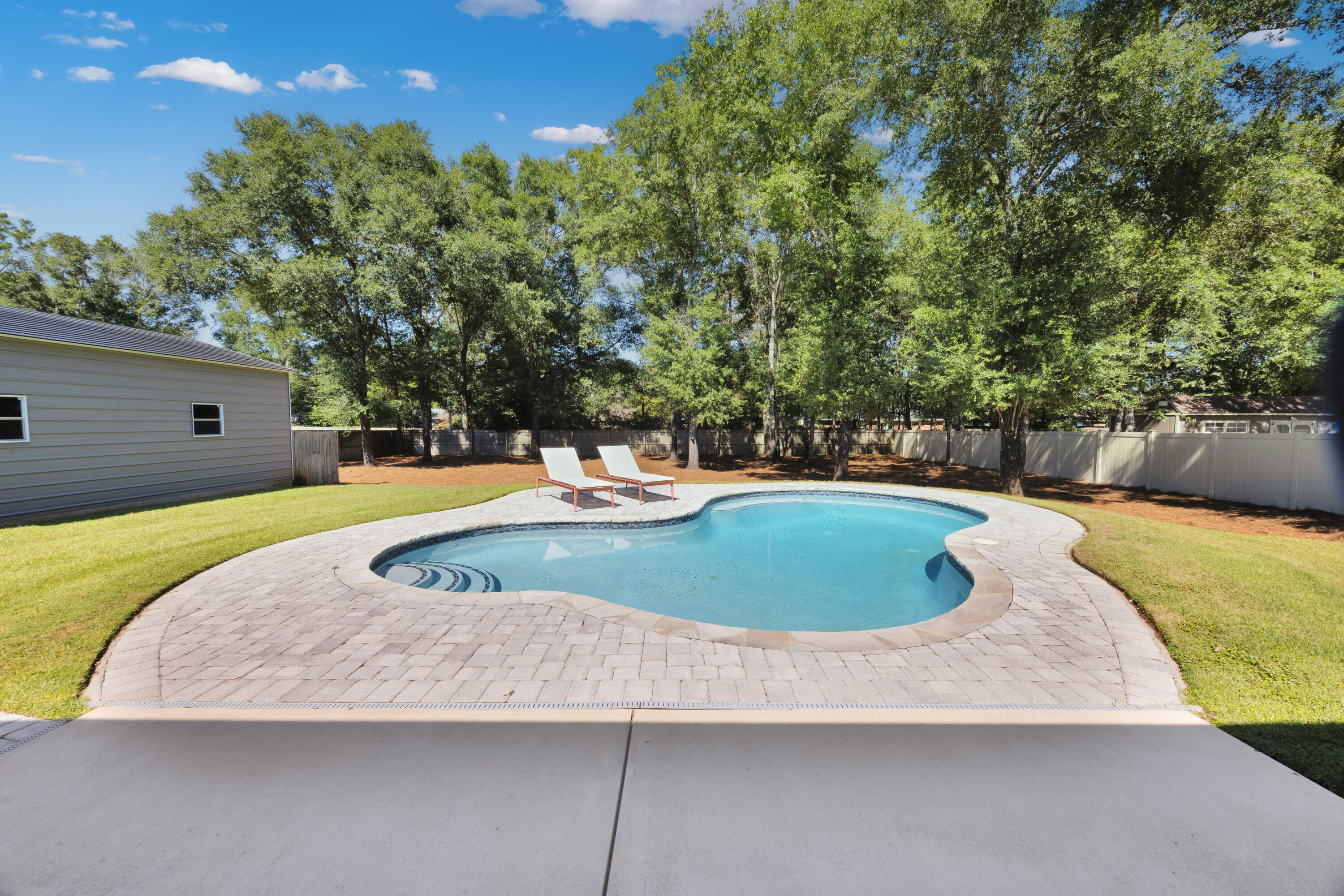 HOMEWOOD EST - Residential